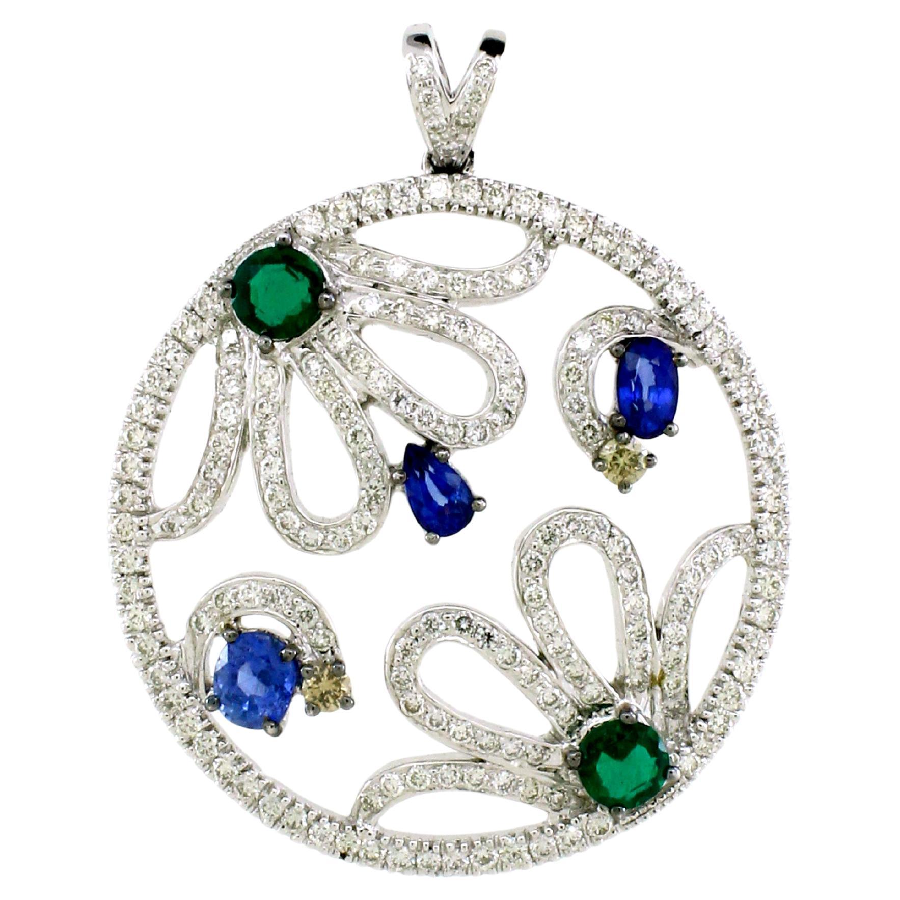 1.98 carats of Emerald and Sapphire half flower Pendant For Sale