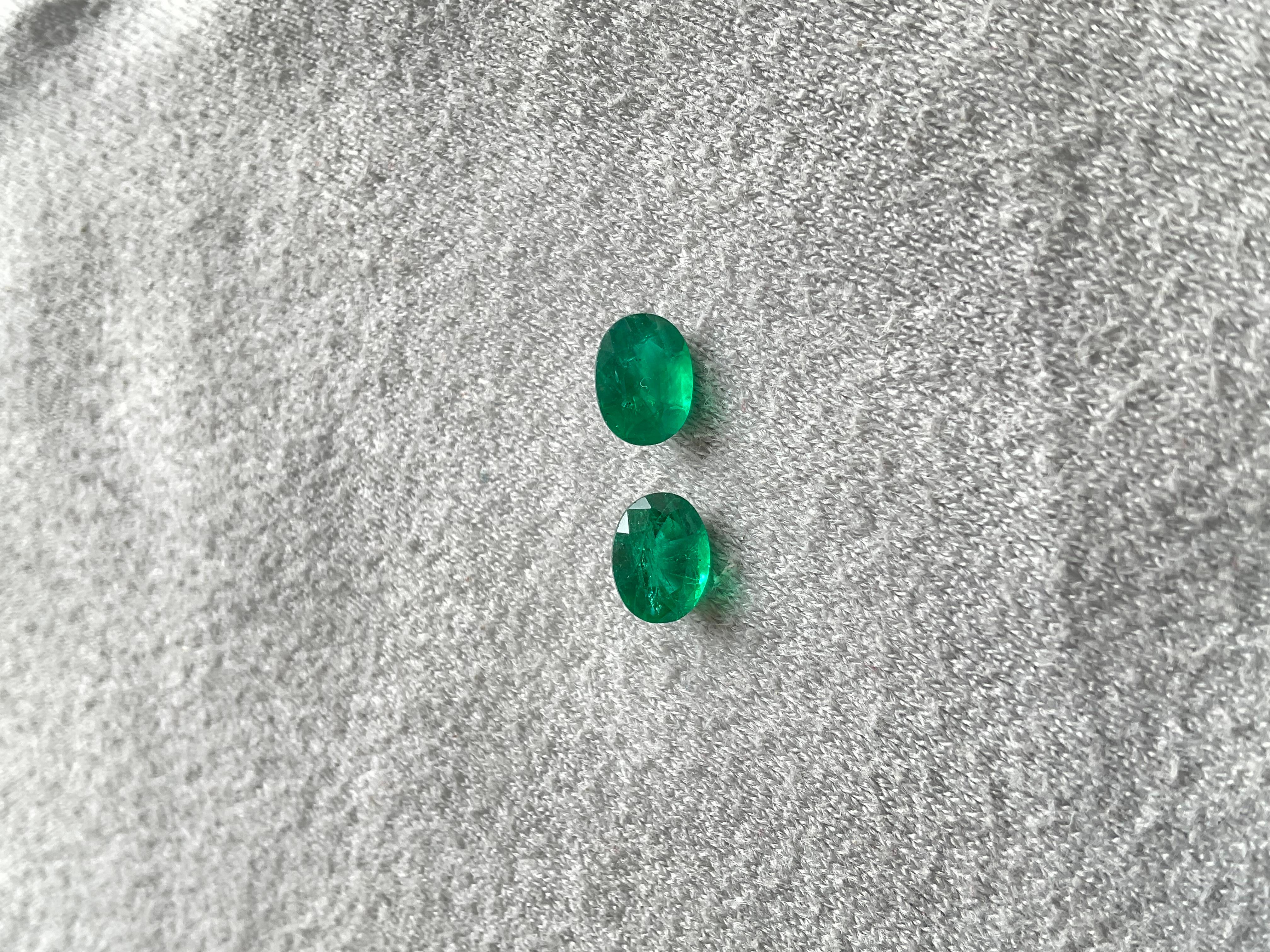 Oval Cut 1.98 Carats Zambian Emerald pair faceted stone for fine Jewelry Natural Gemstone For Sale