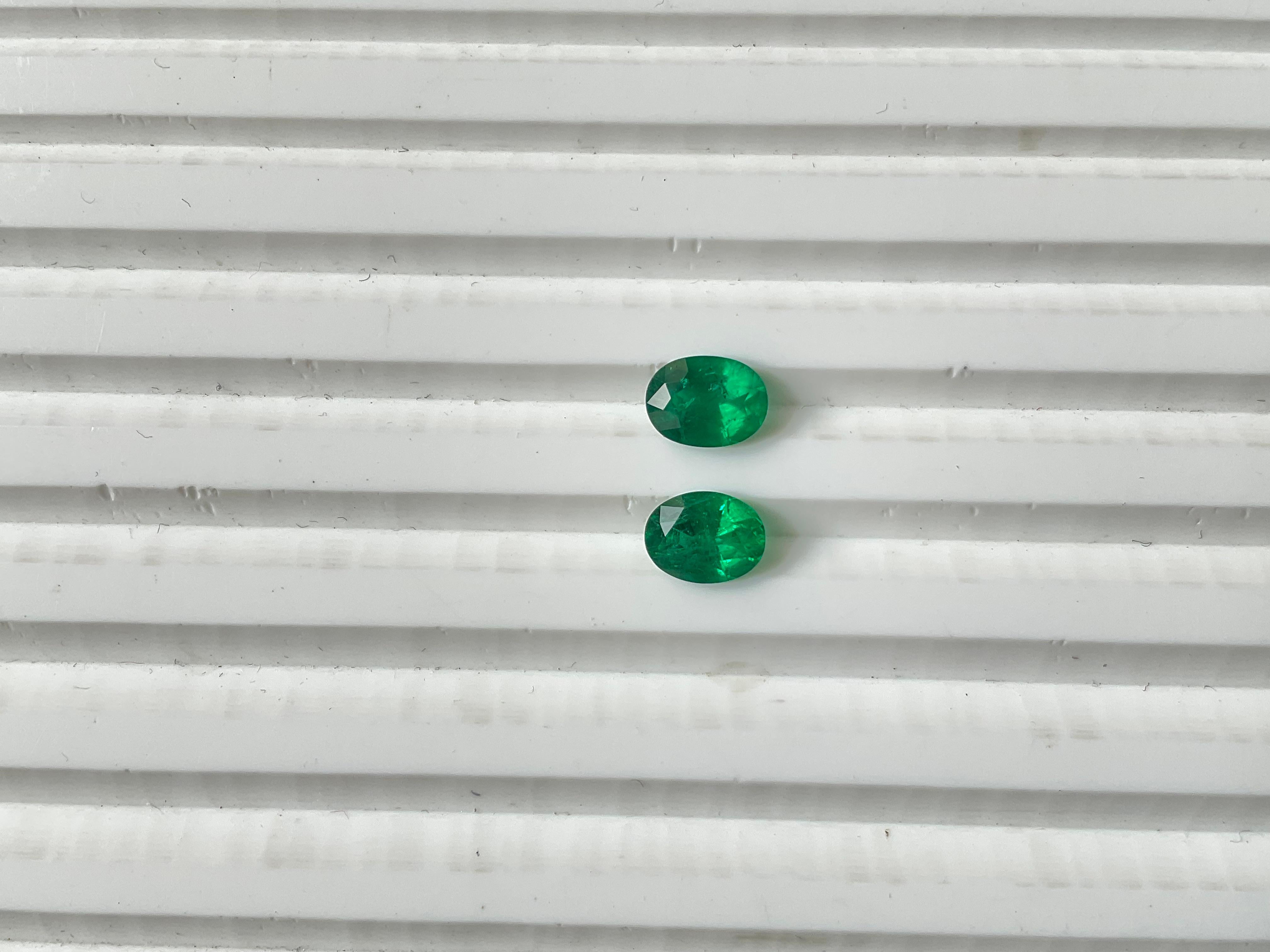 1.98 Carats Zambian Emerald pair faceted stone for fine Jewelry Natural Gemstone In New Condition For Sale In Jaipur, RJ