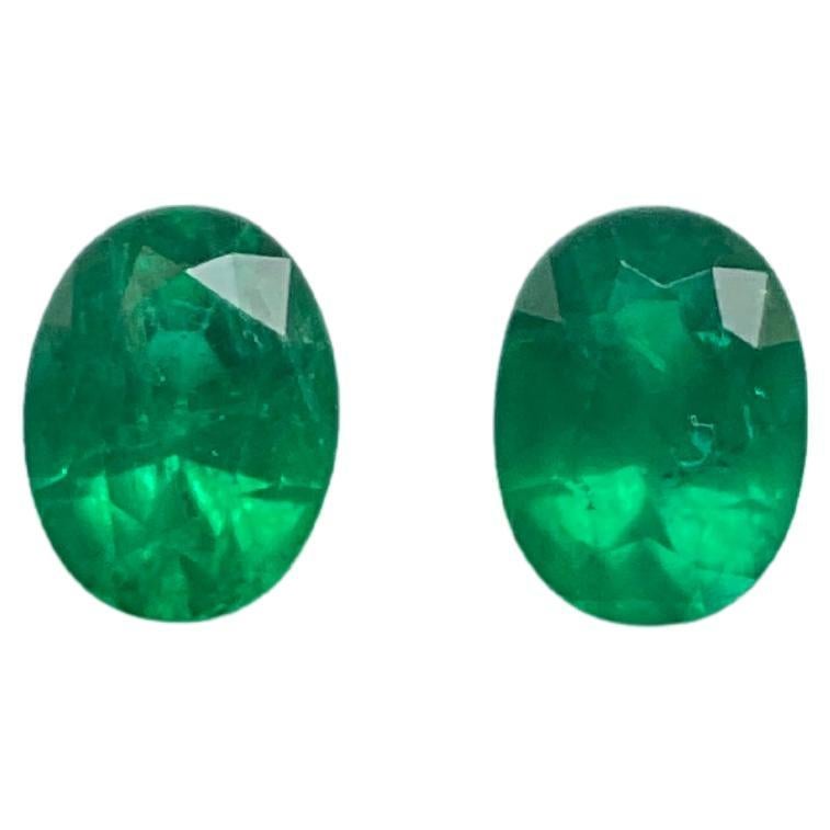 1.98 Carats Zambian Emerald pair faceted stone for fine Jewelry Natural Gemstone For Sale