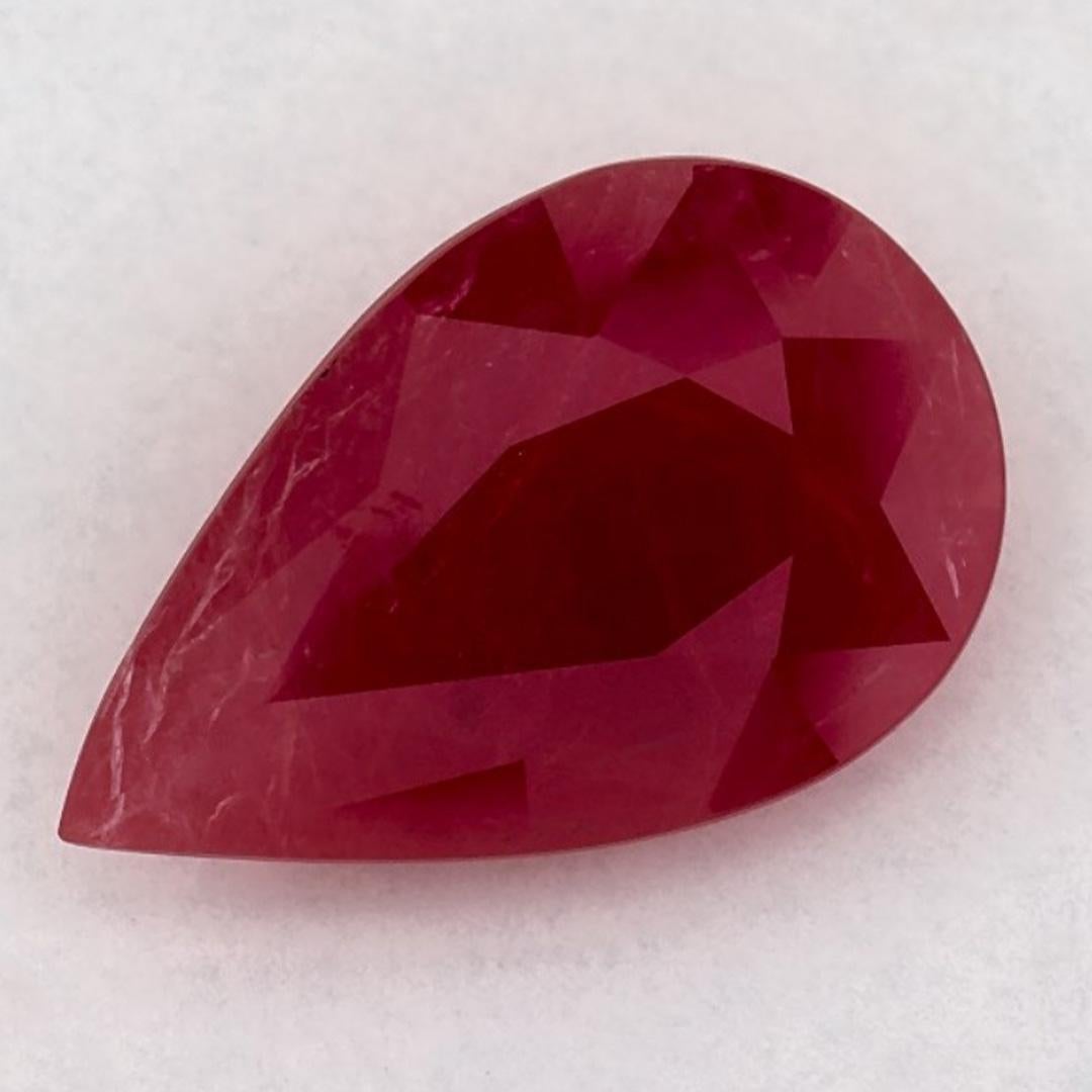 Taille poire 1.98 Ct Ruby Pear Loose Gemstone (pierre précieuse en vrac) en vente