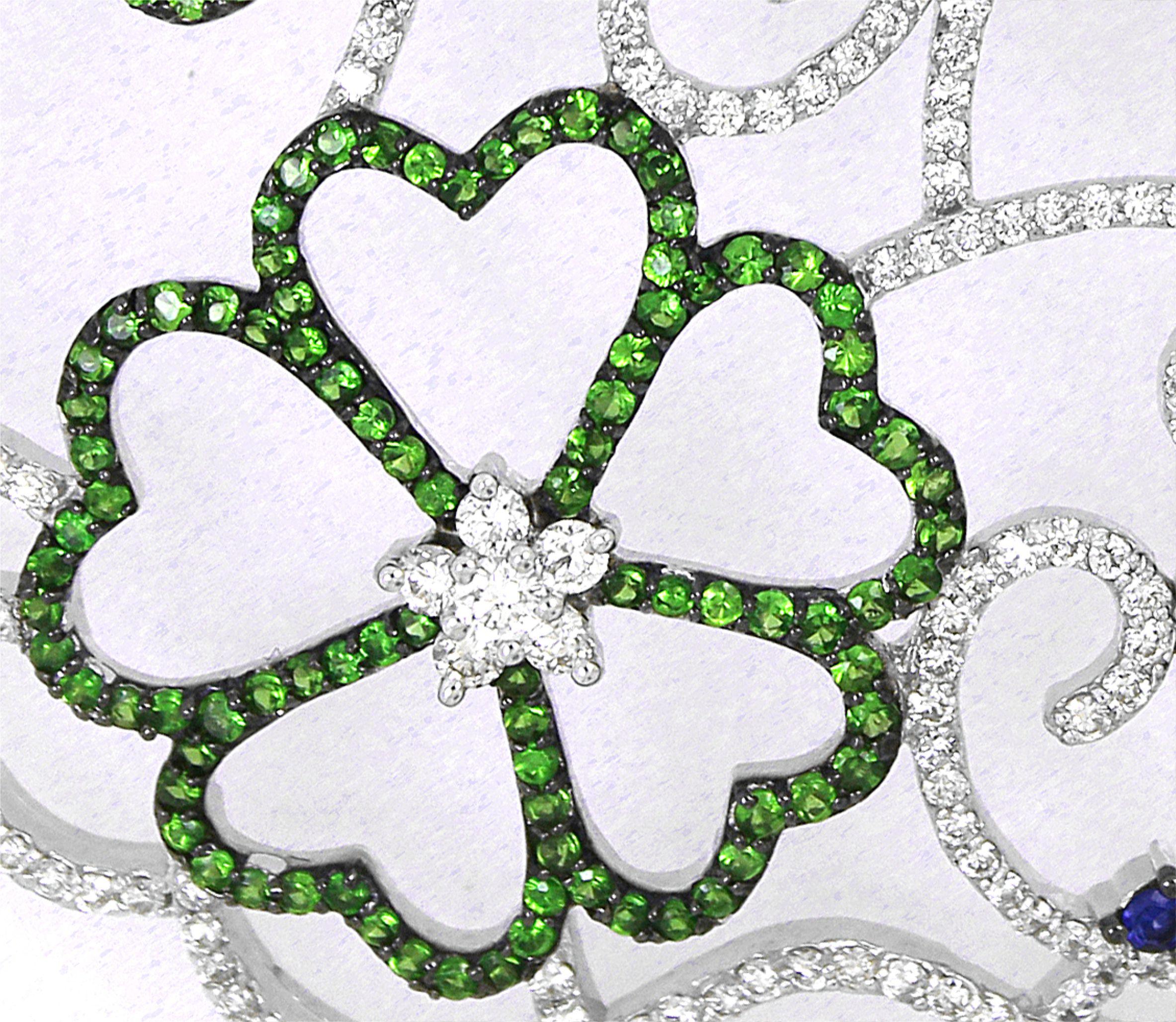 Moderne Pendentif fleur en diamant blanc de 1,98 cts en vente