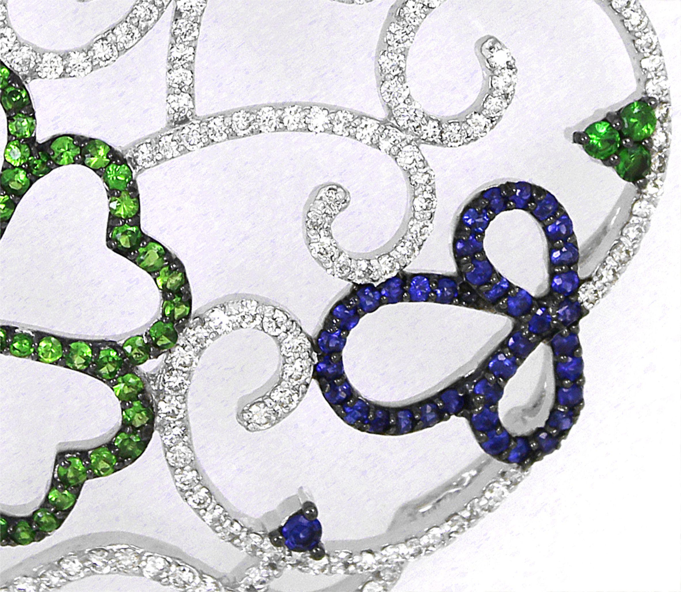 Taille ronde Pendentif fleur en diamant blanc de 1,98 cts en vente