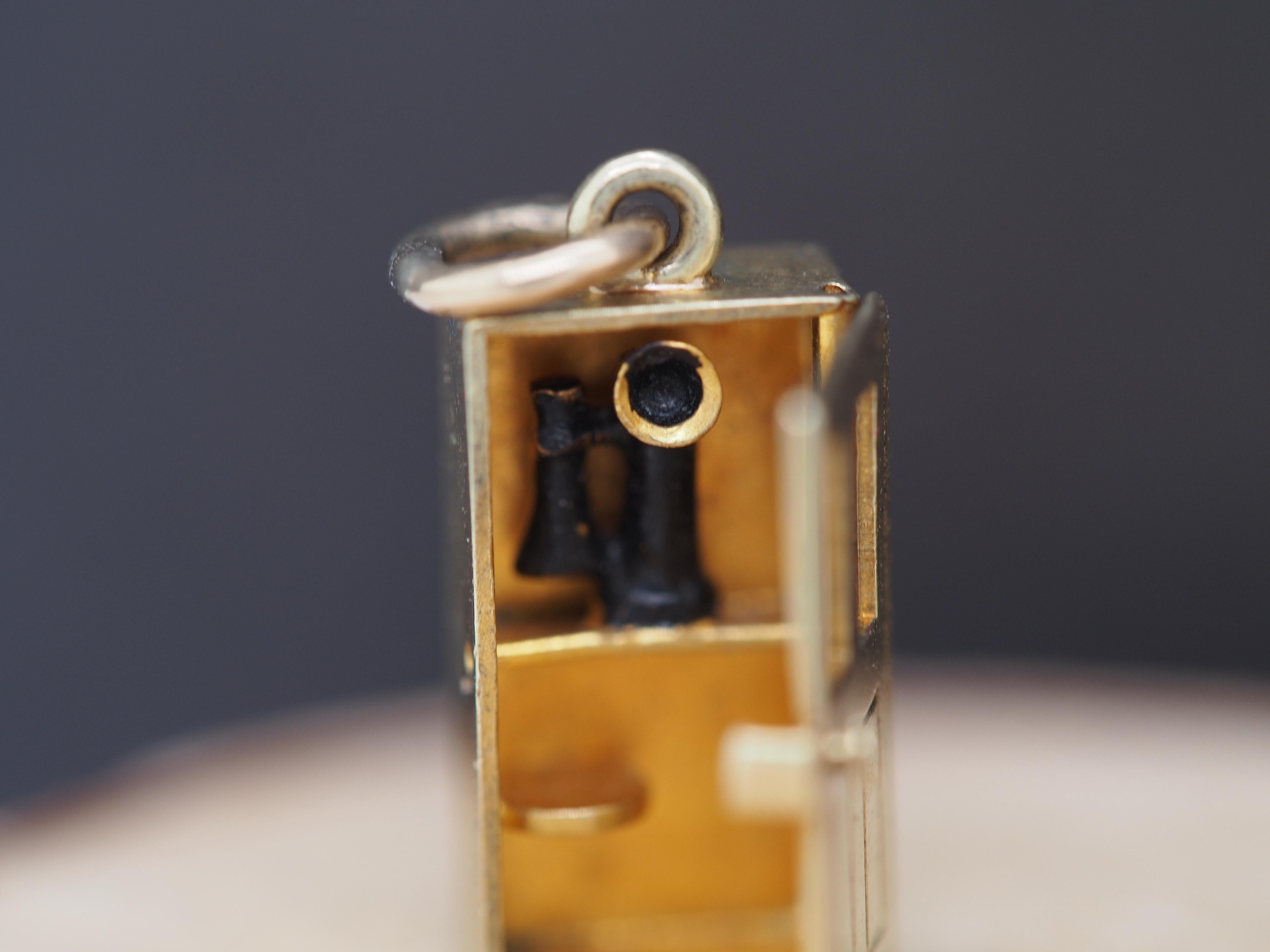 1980 14K Yellow Gold Door Pendant Locket with Trumpet Inside For Sale 2