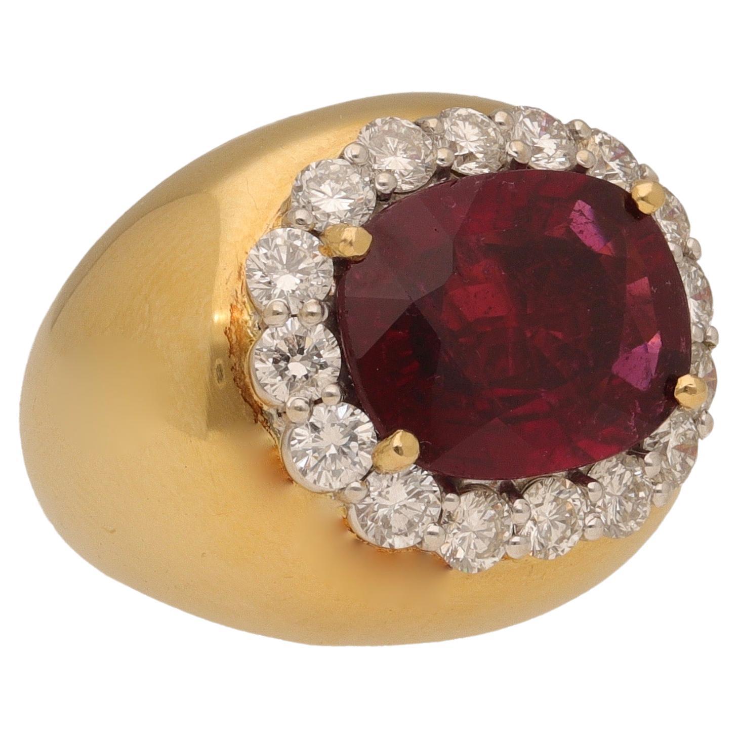 1980 18 Karat Yellow and White Gold Tourmaline Diamonds Cocktail Bombe Ring For Sale