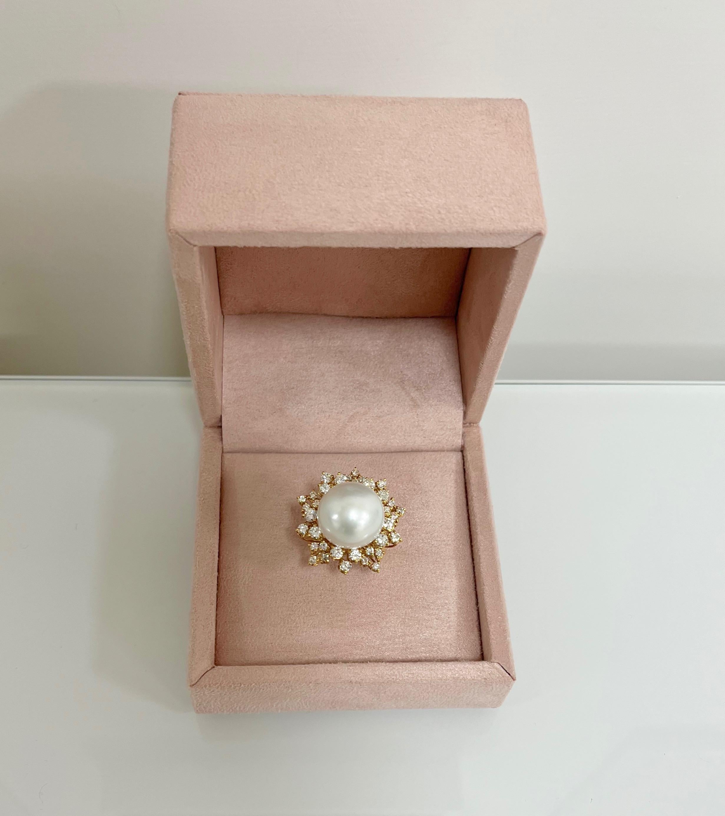 Round Cut 1980 18 Karat Yellow Gold Diamonds, 16 mm. South Sea Pearl Cocktail Ring For Sale
