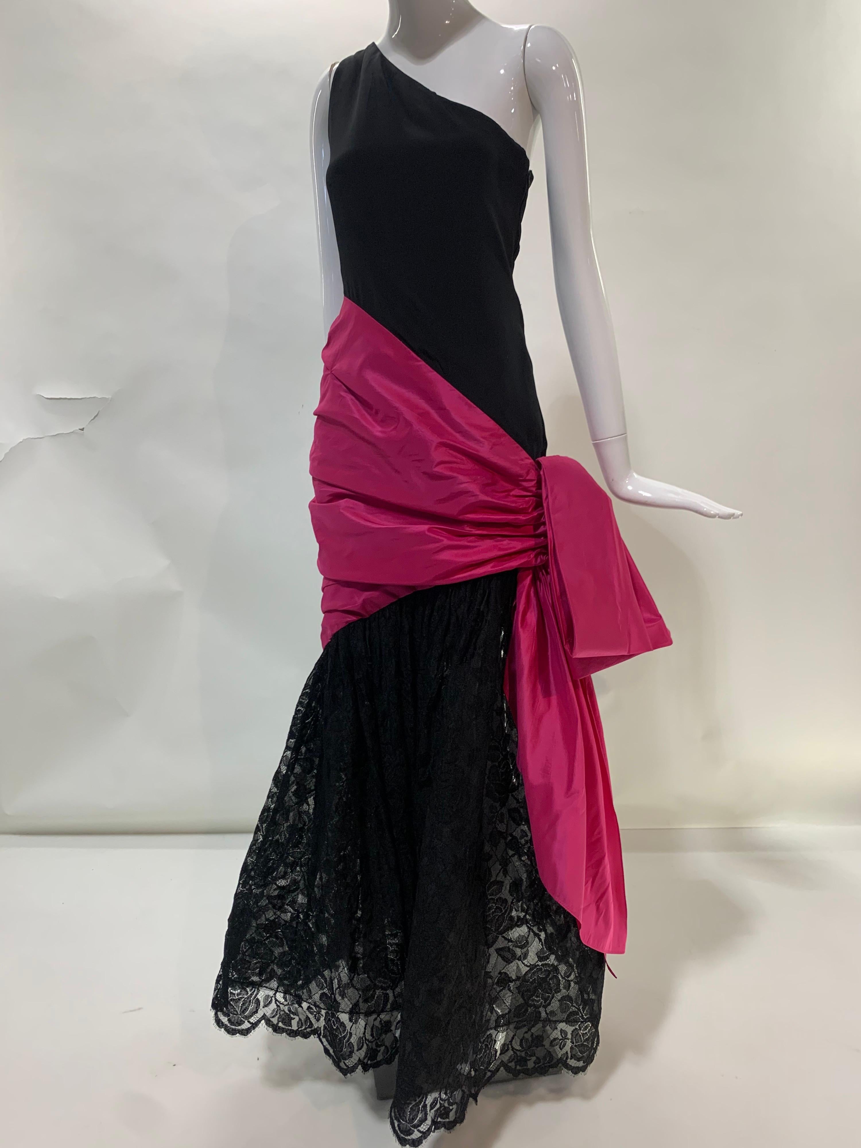 1980 Bill Blass Black Silk Crepe One-Shoulder Gown w/ Lace Skirt and Fuchsia Bow For Sale 12
