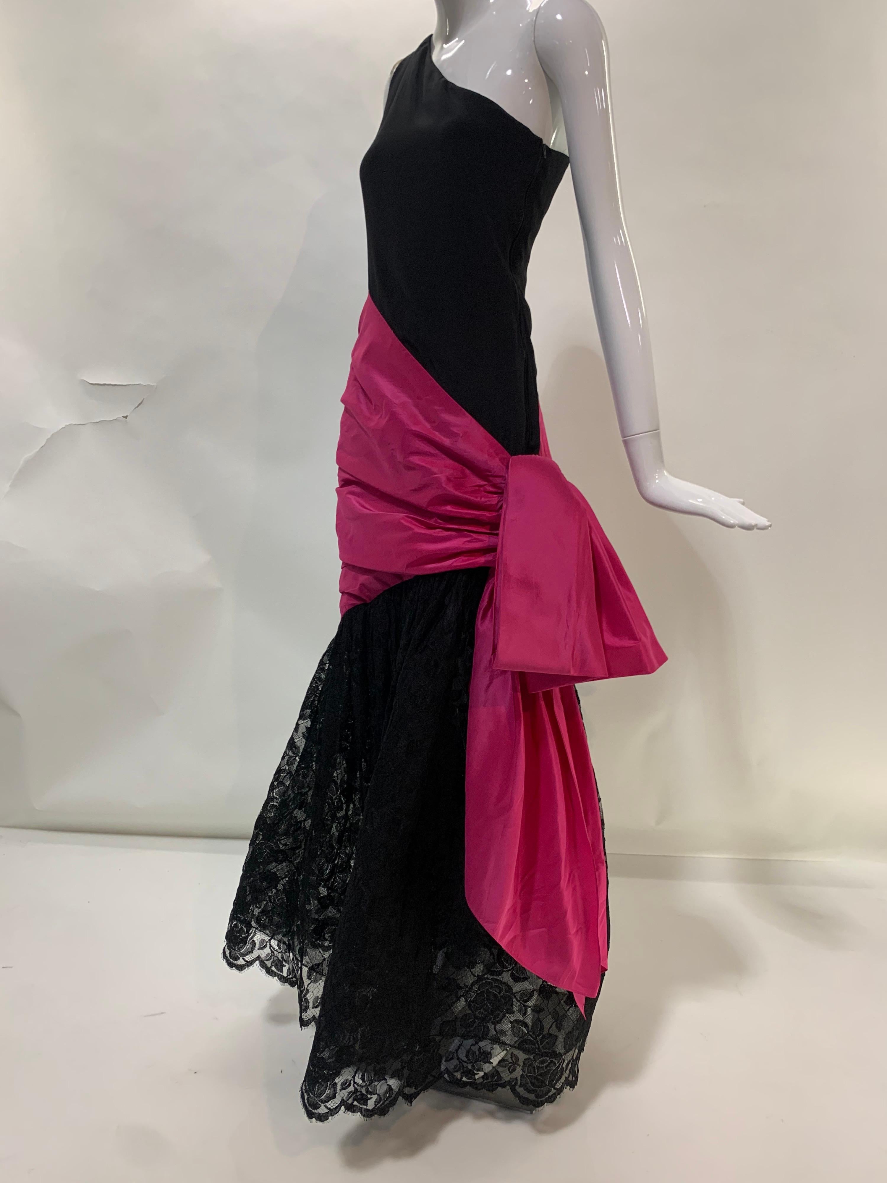 1980 Bill Blass Black Silk Crepe One-Shoulder Gown w/ Lace Skirt and Fuchsia Bow For Sale 13