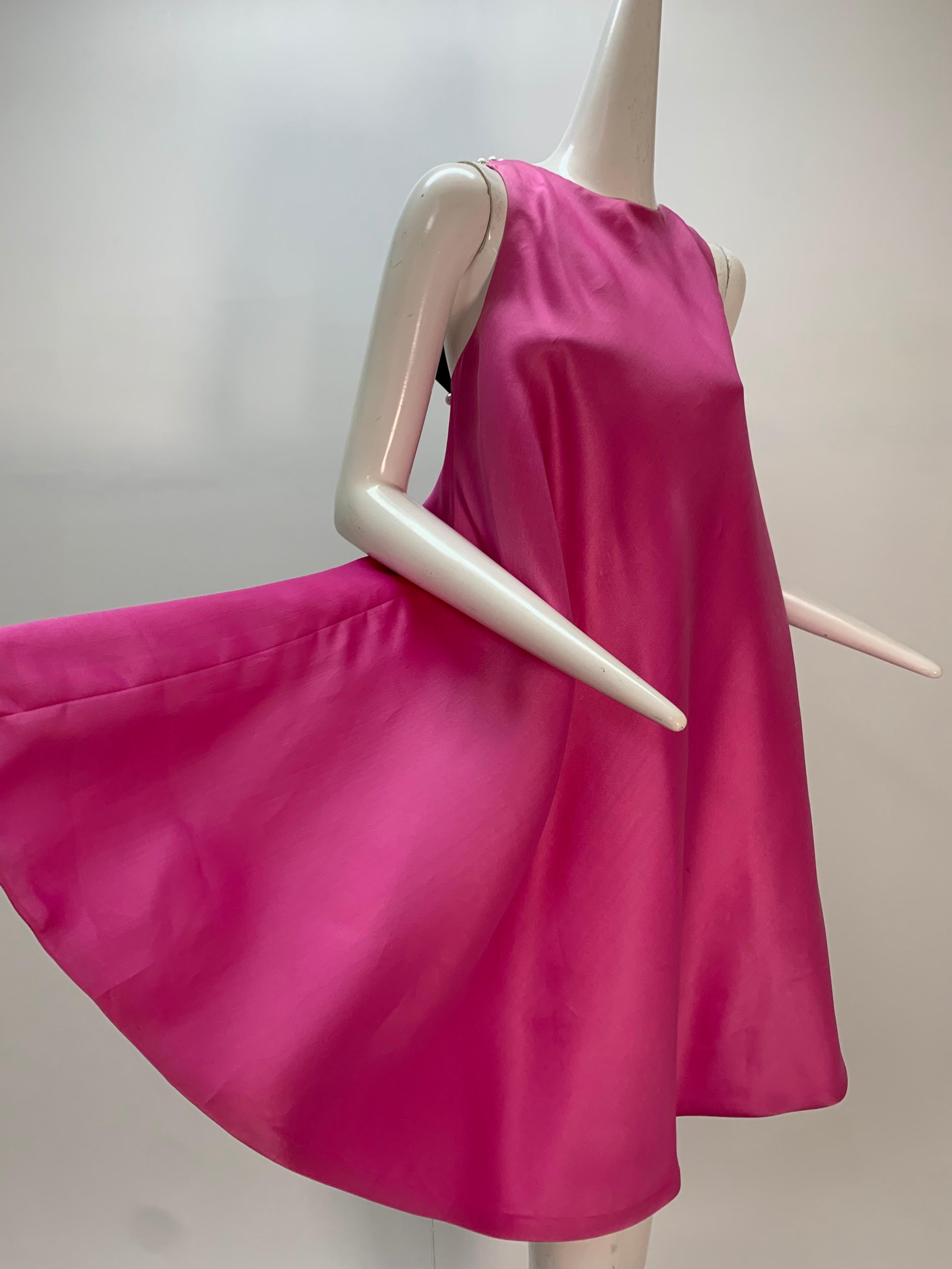 1980 Bill Blass Pink Silk Organza Mini Dress W/Chunky Pearl Strands & Bow In Excellent Condition In Gresham, OR