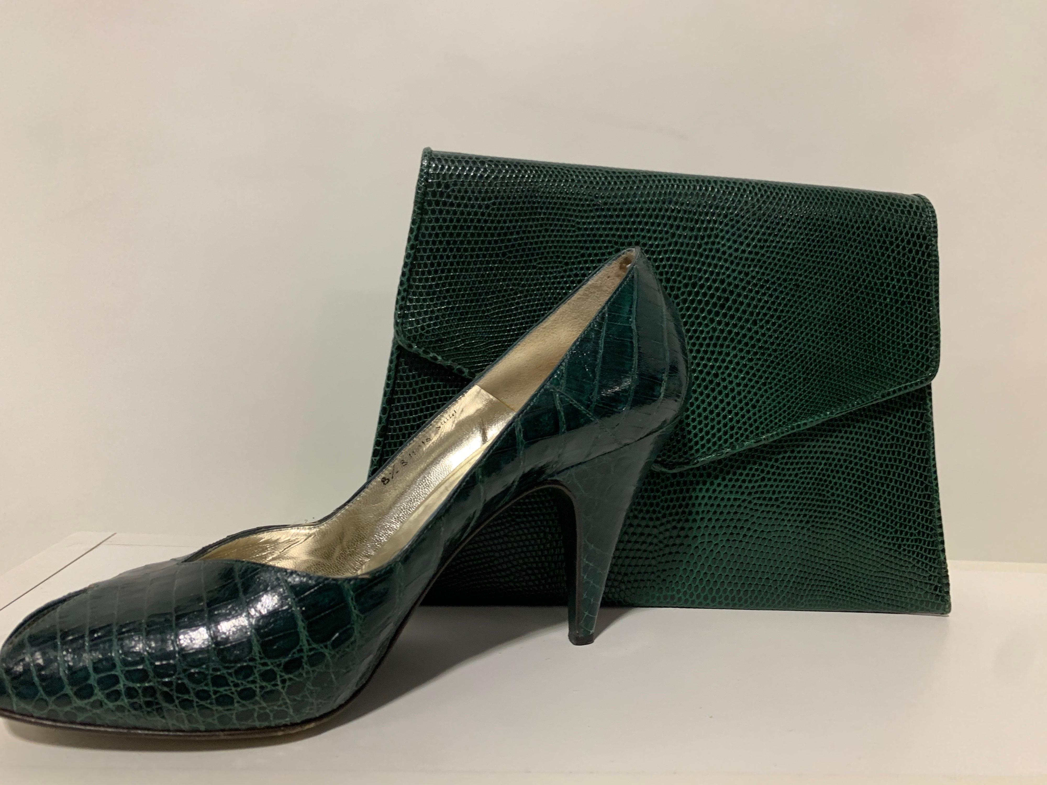 Bruno Magli - Escarpins à bout ouvert en alligator vert et pochette coordonnée en lézard, 1980  Bon état - En vente à Gresham, OR