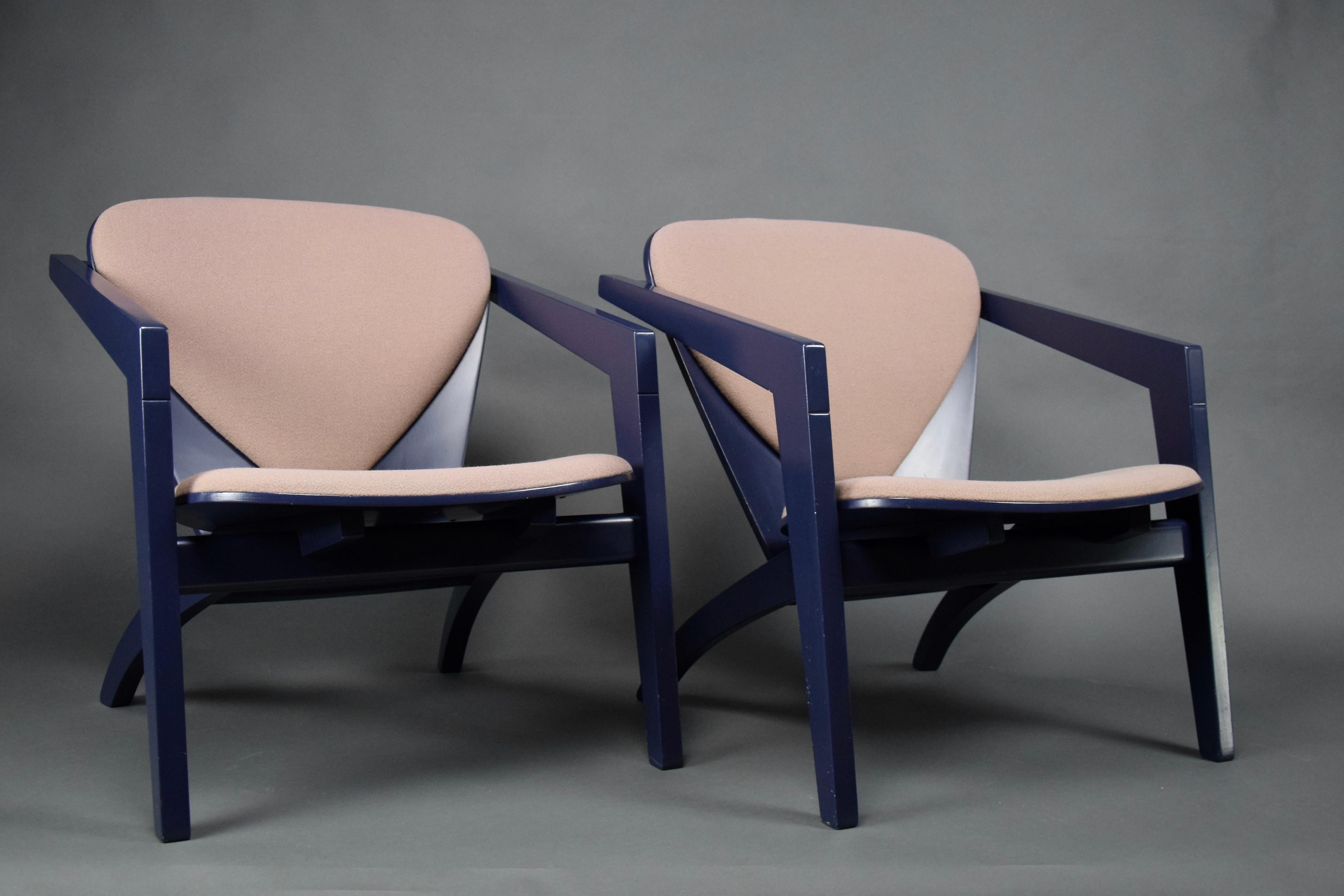 1980 Butterfly Blue Lounge Chair GE 460 Designed by Hans Wegner For Sale 4