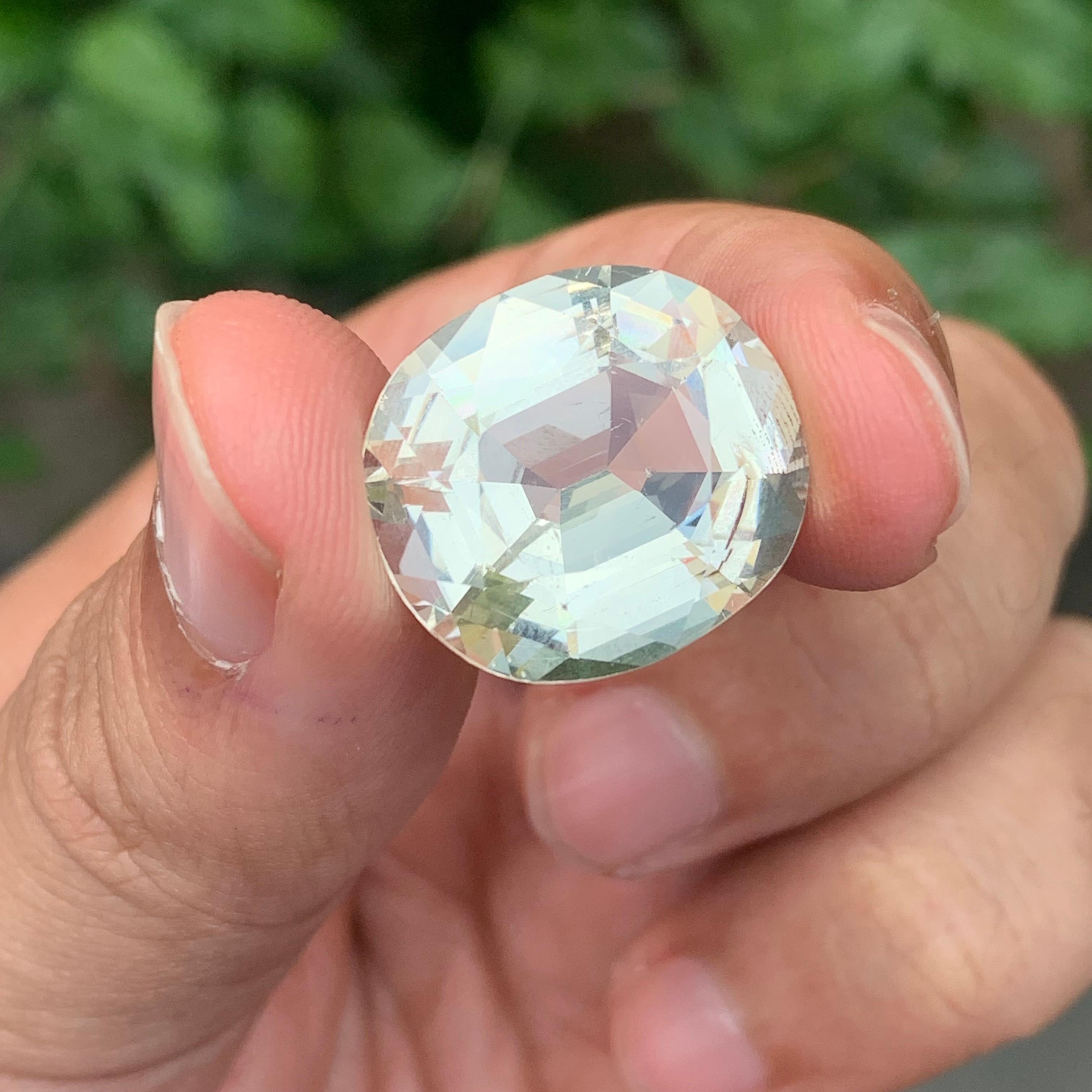 19,80 Carati Incredibile gemma sfaccettata di forma ovale Heliodor in vendita 3