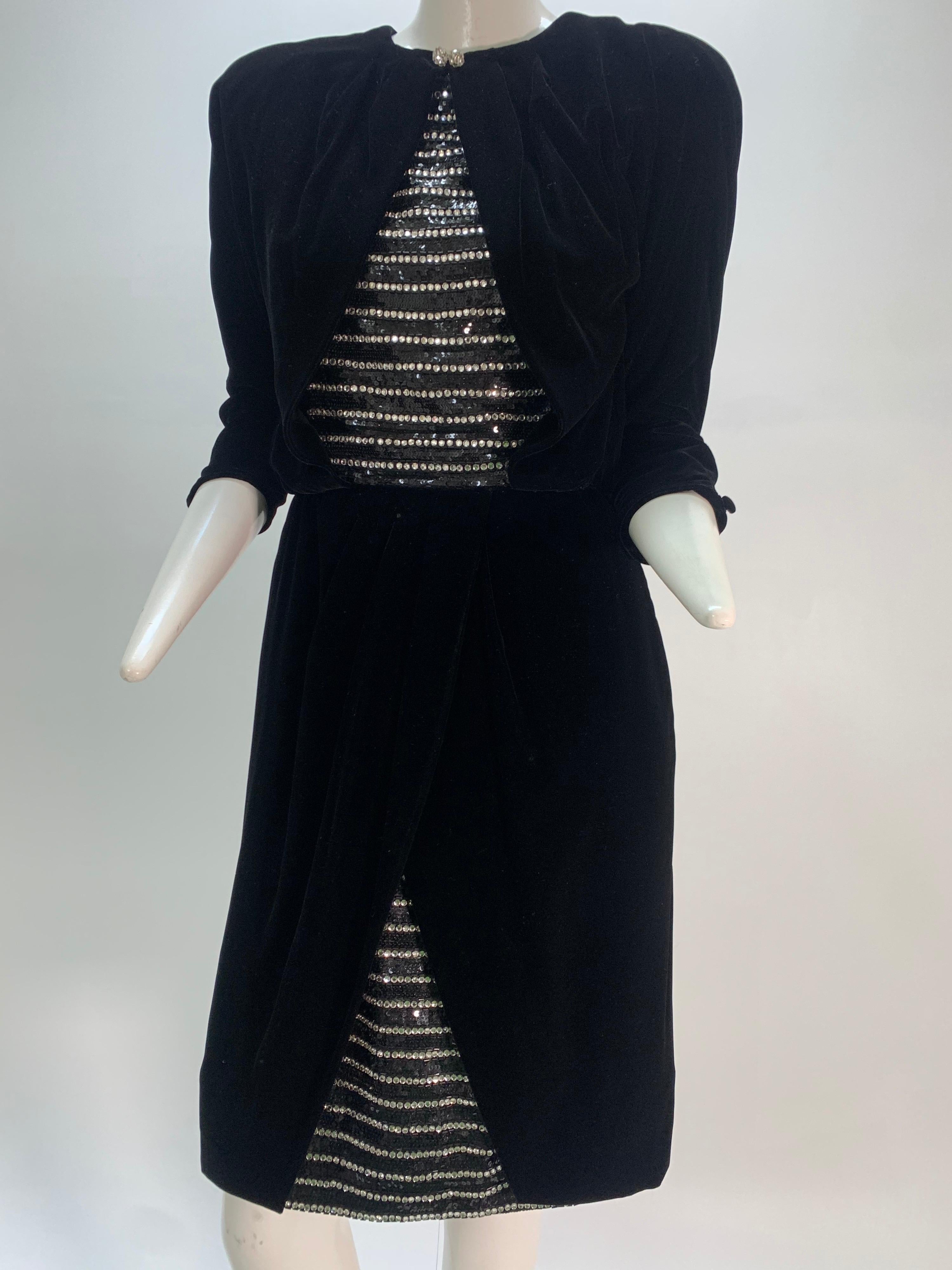 1980 Carolyne Roehm Black Velvet Cocktail Dress W/ Rhinestone & Sequin Stripes For Sale 4
