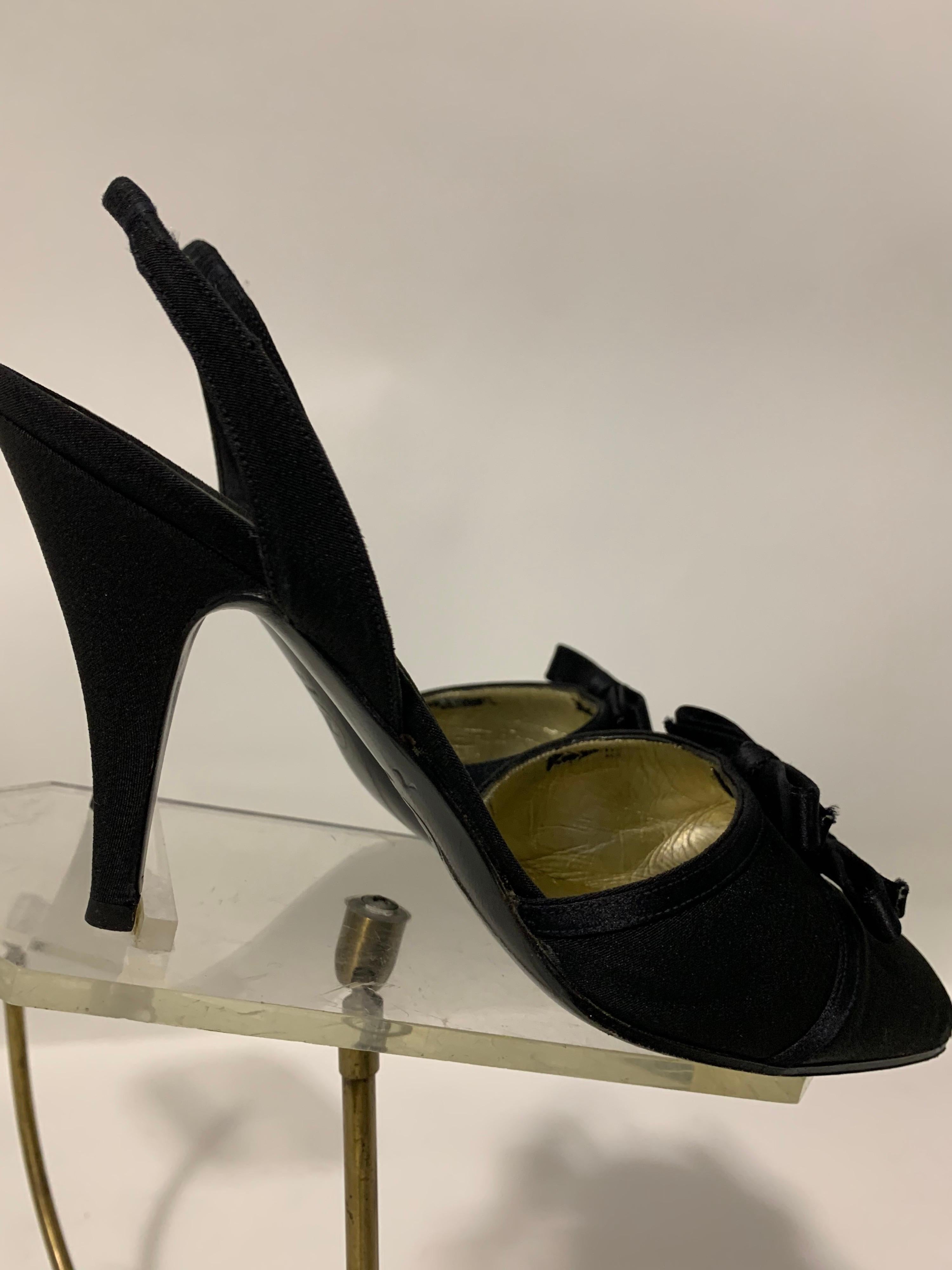1980 Chanel Black Silk Fabric Slingback Shoe W/Satin Bows Size 7M For Sale 3