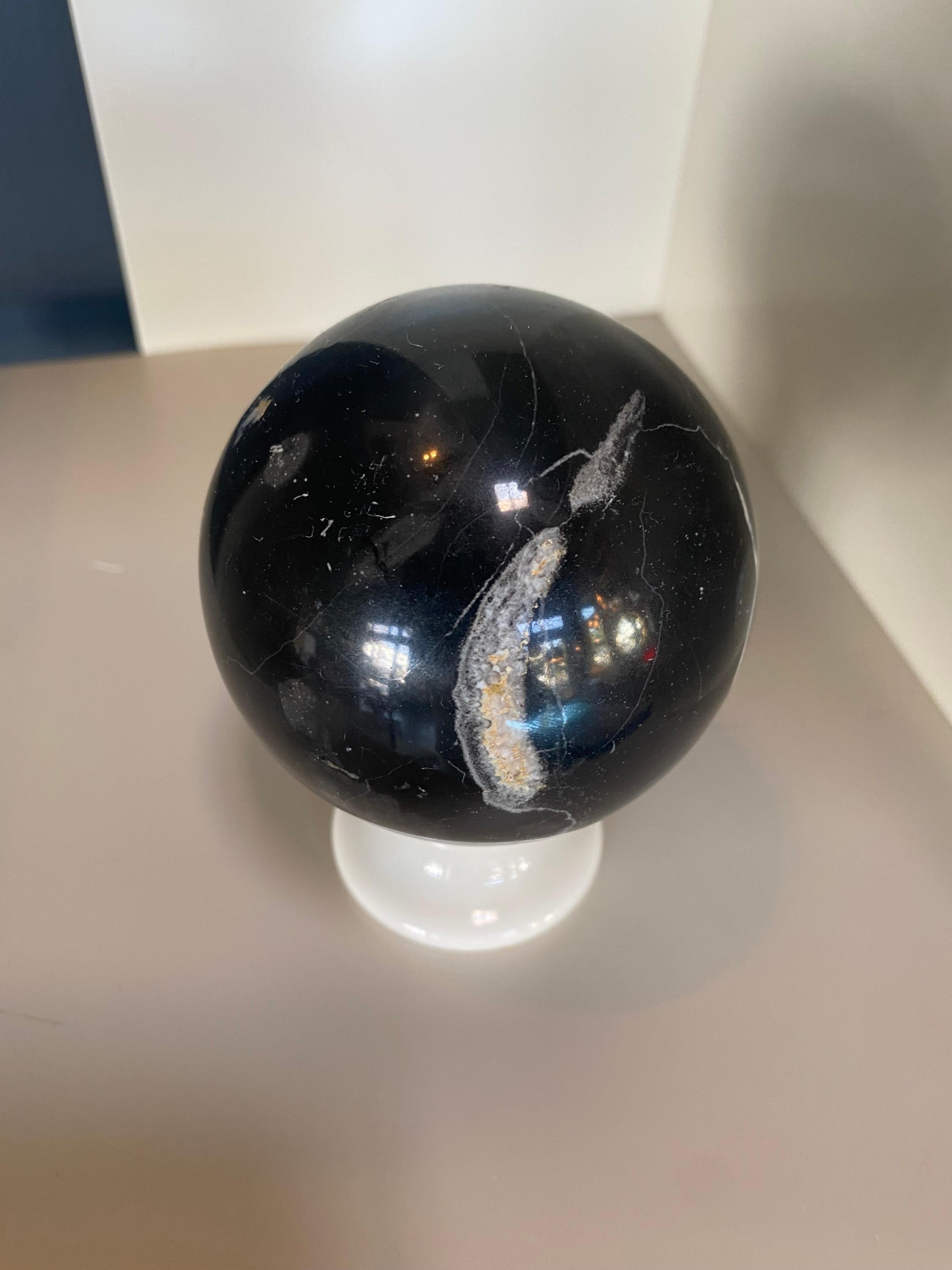 Mid-Century Modern 1980 Decorative Italian Marble Sphere For Sale