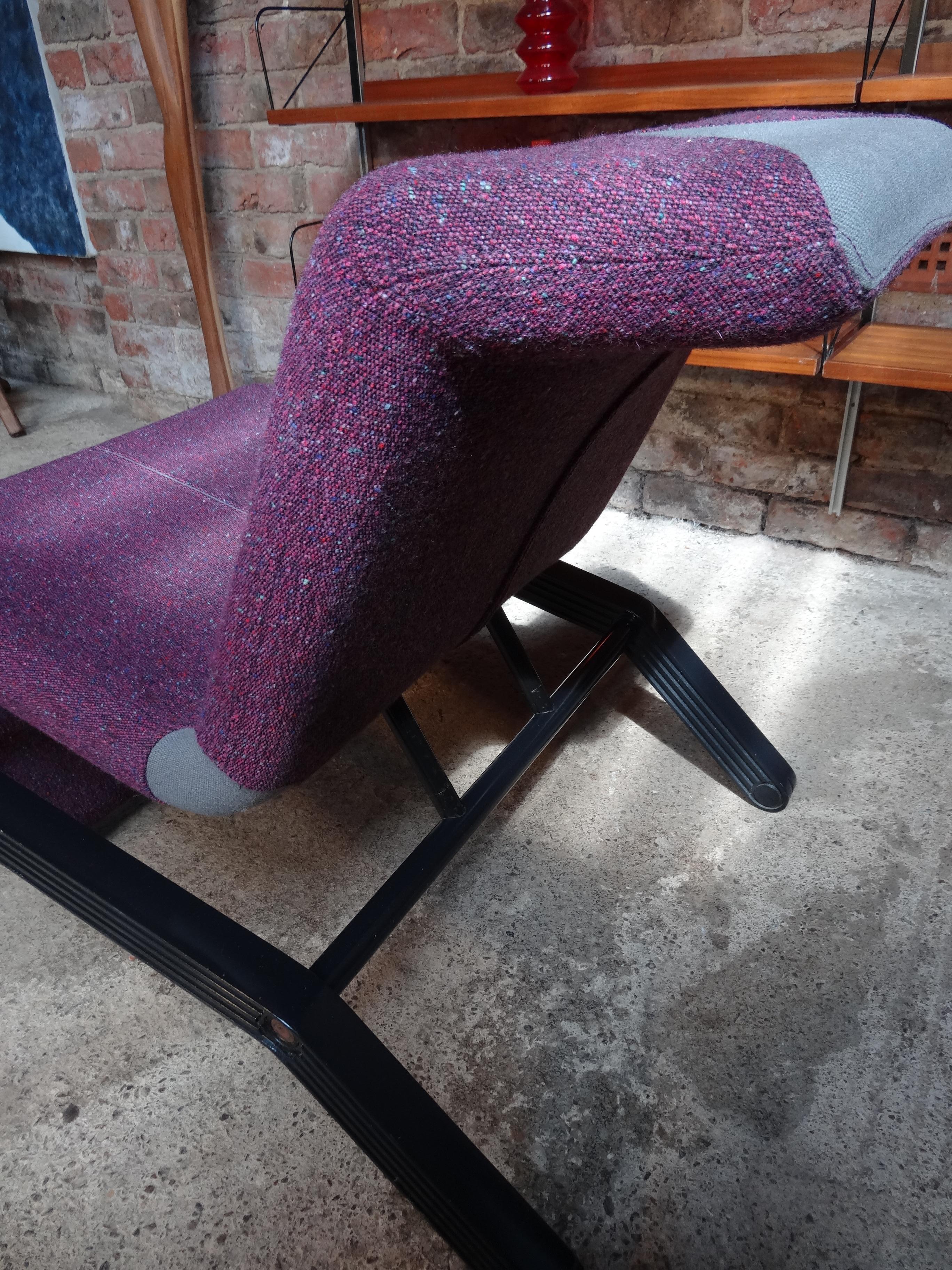Mid-Century Modern 1980 Dutch Artifort Thiery Belt Super Unusual Chair For Sale