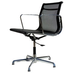 1980 EA 108 Charles Ray Eames Herman Miller ICF Design Swivel Chair