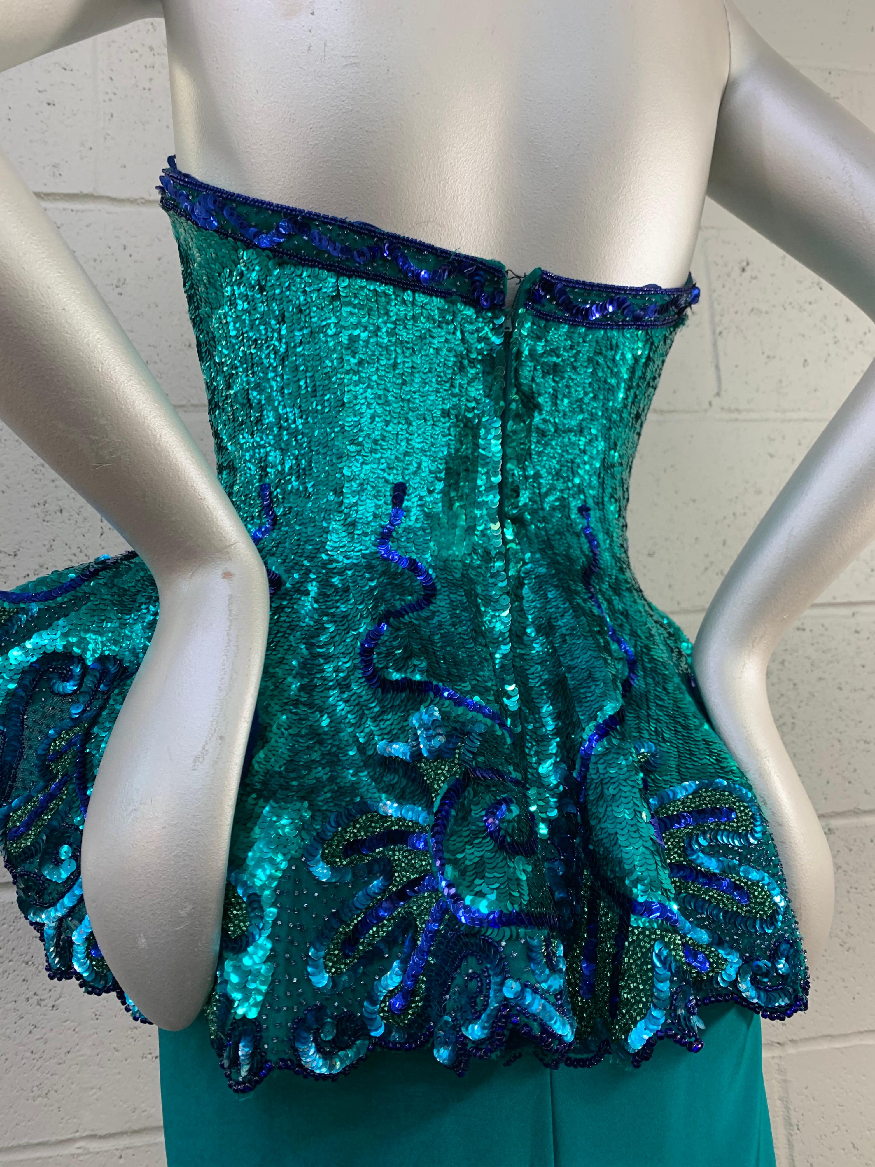 1980 Fabrice Lagoon Blue Sequin & Satin Abito senza spalline con peplo voluminoso in vendita 3