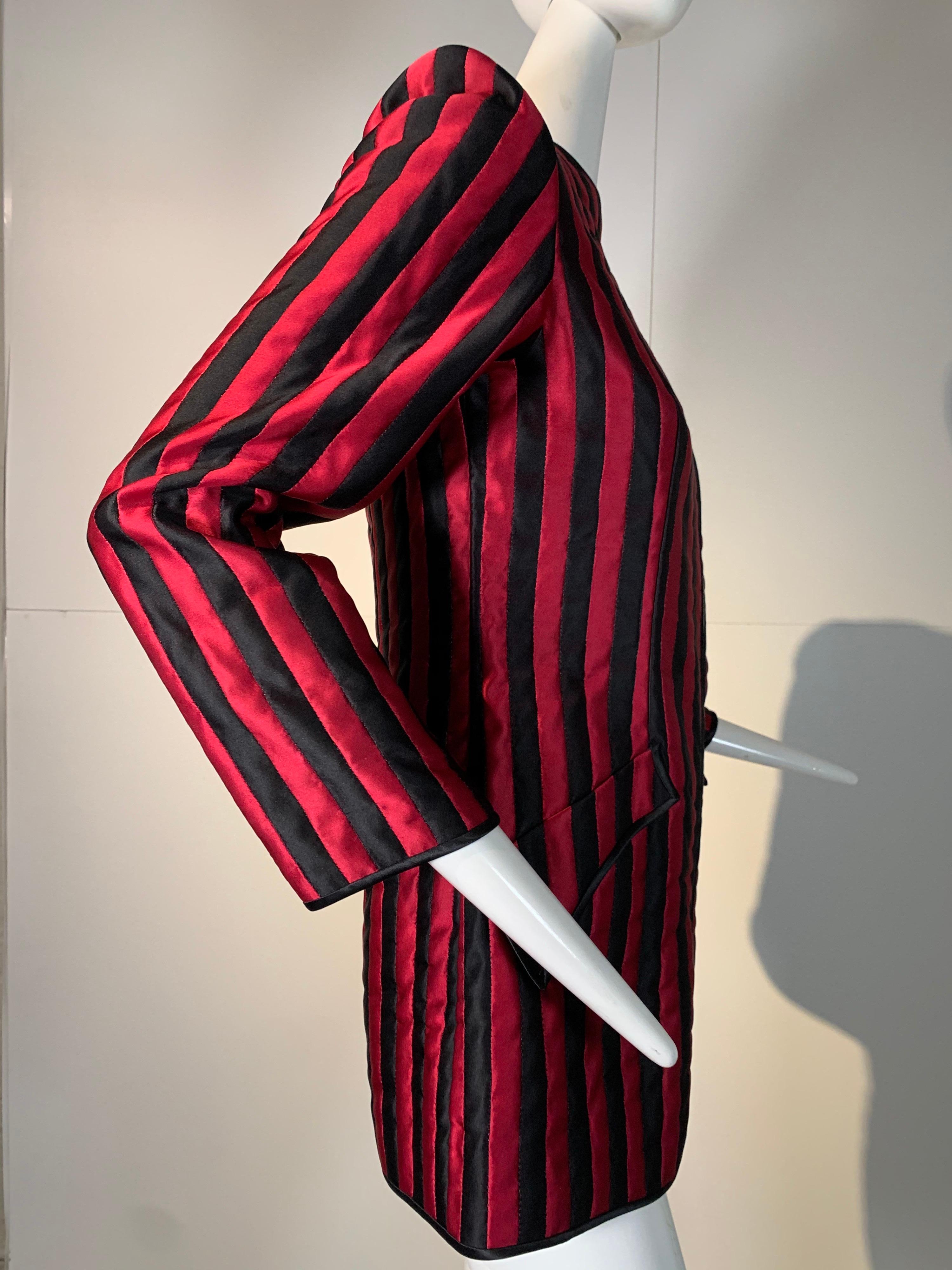 1980 Geoffrey Beene Red & Black Silk Stripe Asymmetrical Zip Smoking Jacket  3