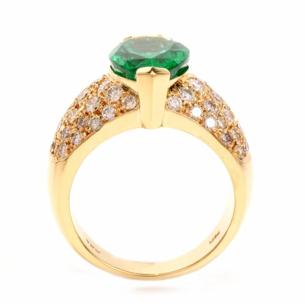 1980 GIA Emerald Pave Diamond Yellow Gold Cocktail Ring 2