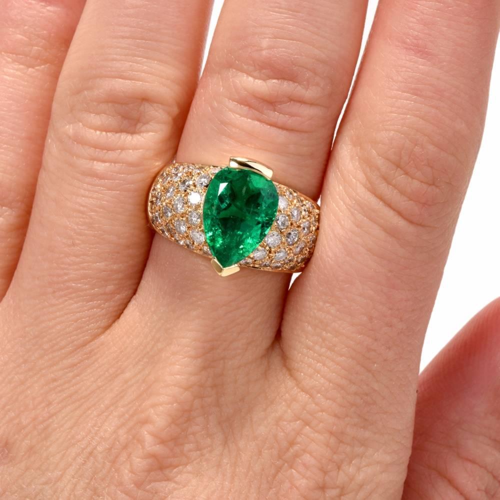 1980 GIA Emerald Pave Diamond Yellow Gold Cocktail Ring 3
