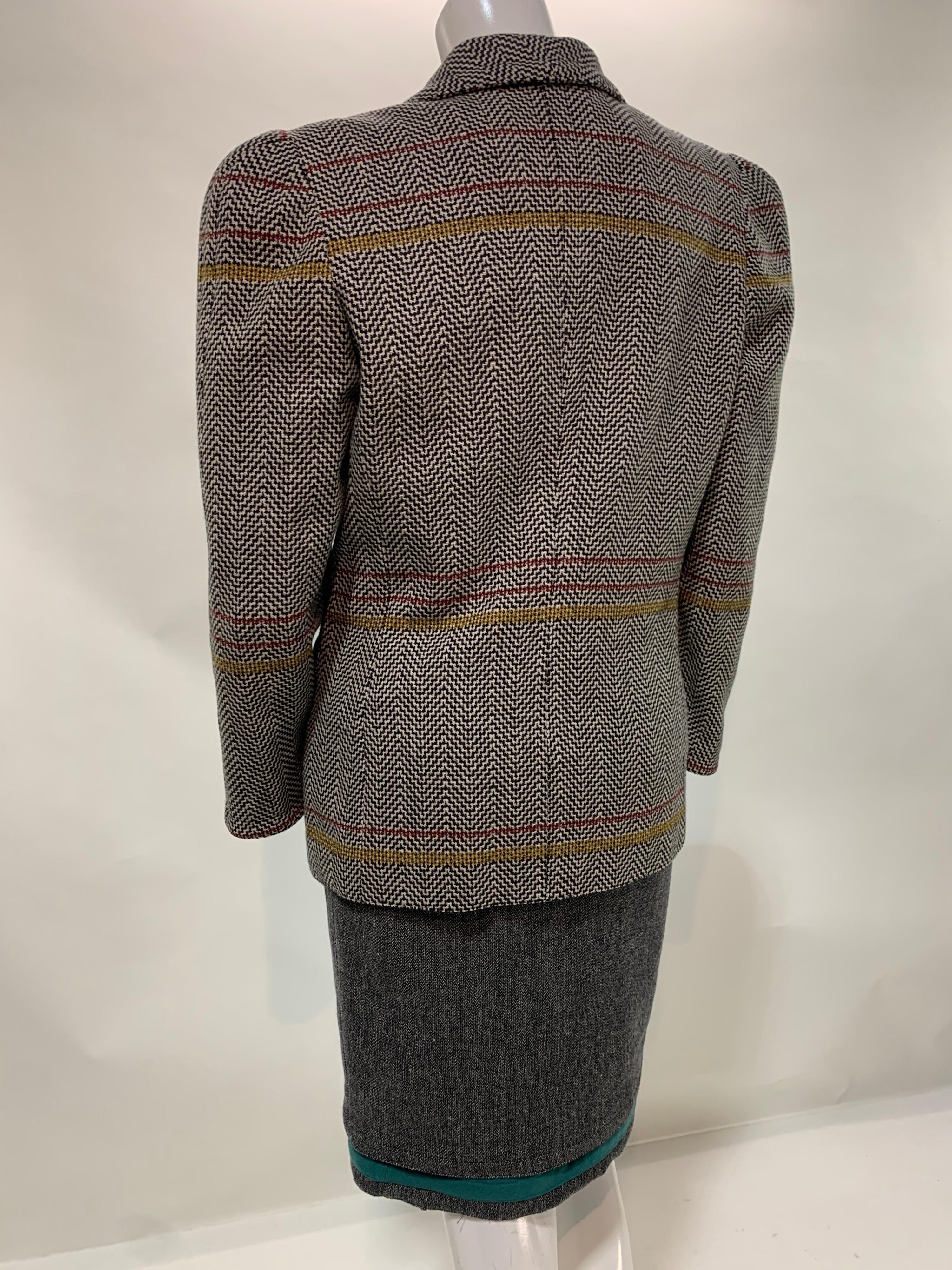 1980 Gianni Versace Mixed Tweed Skirt Suit w/ Structured Shoulder Silhouette For Sale 5