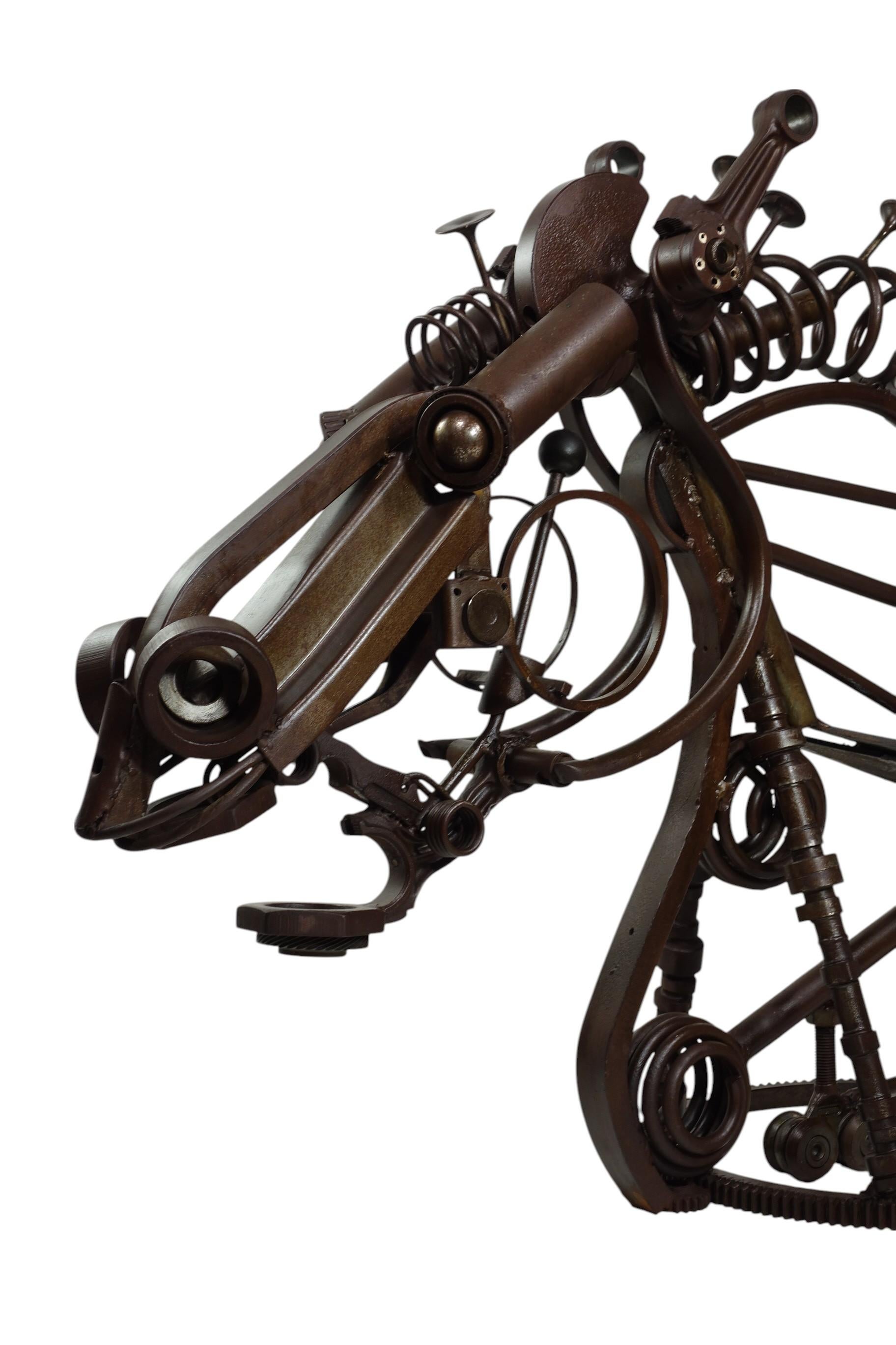 Moderno 1980 Scultura italiana di cavallo gigante in ferro in vendita