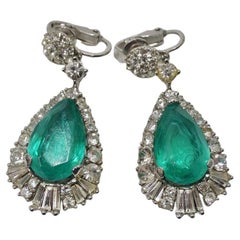 1980 Green Stone Drop Earrings
