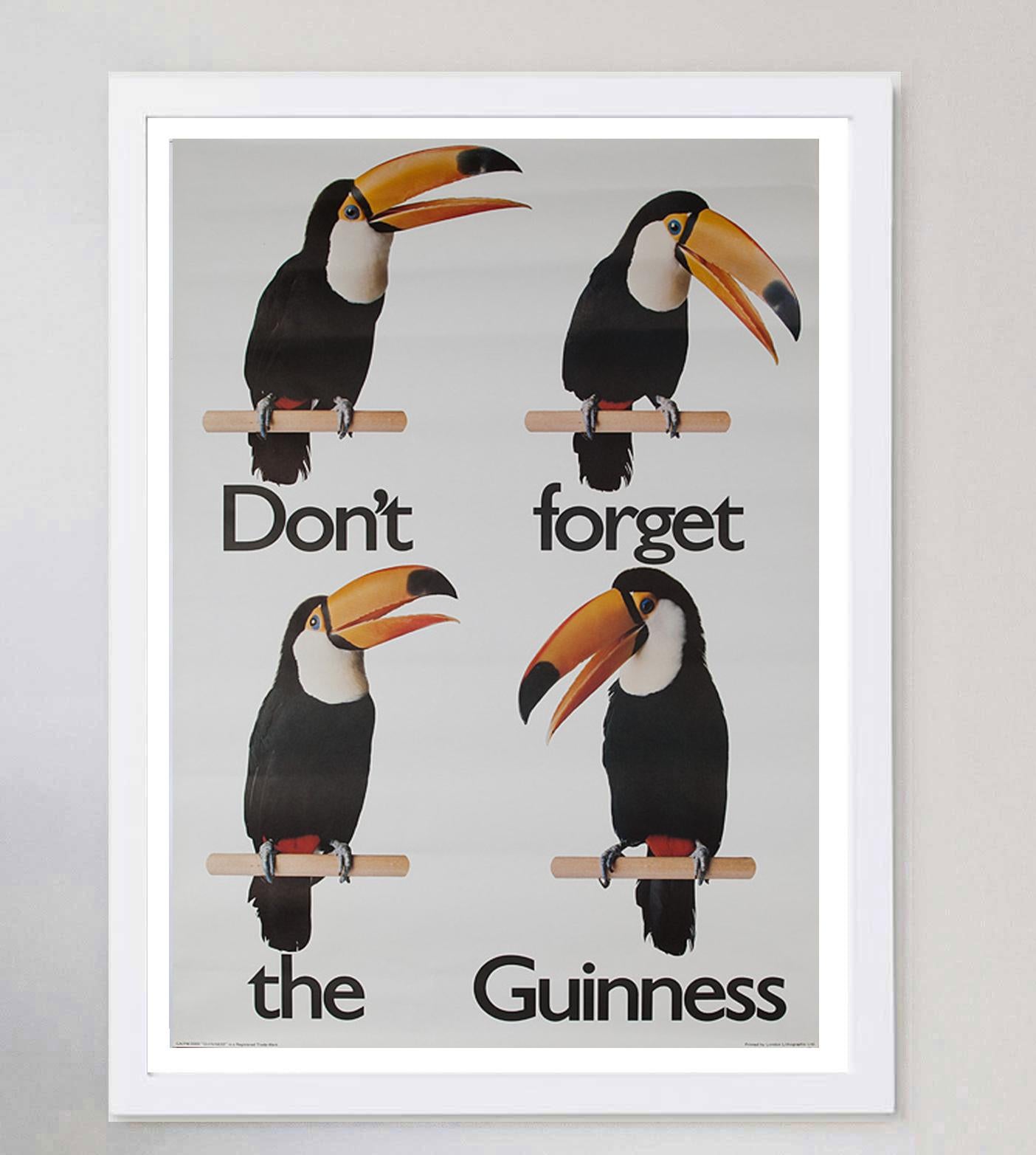 irlandais Guinness - Don't Forget The Guinness - Affiche vintage d'origine, 1980 en vente