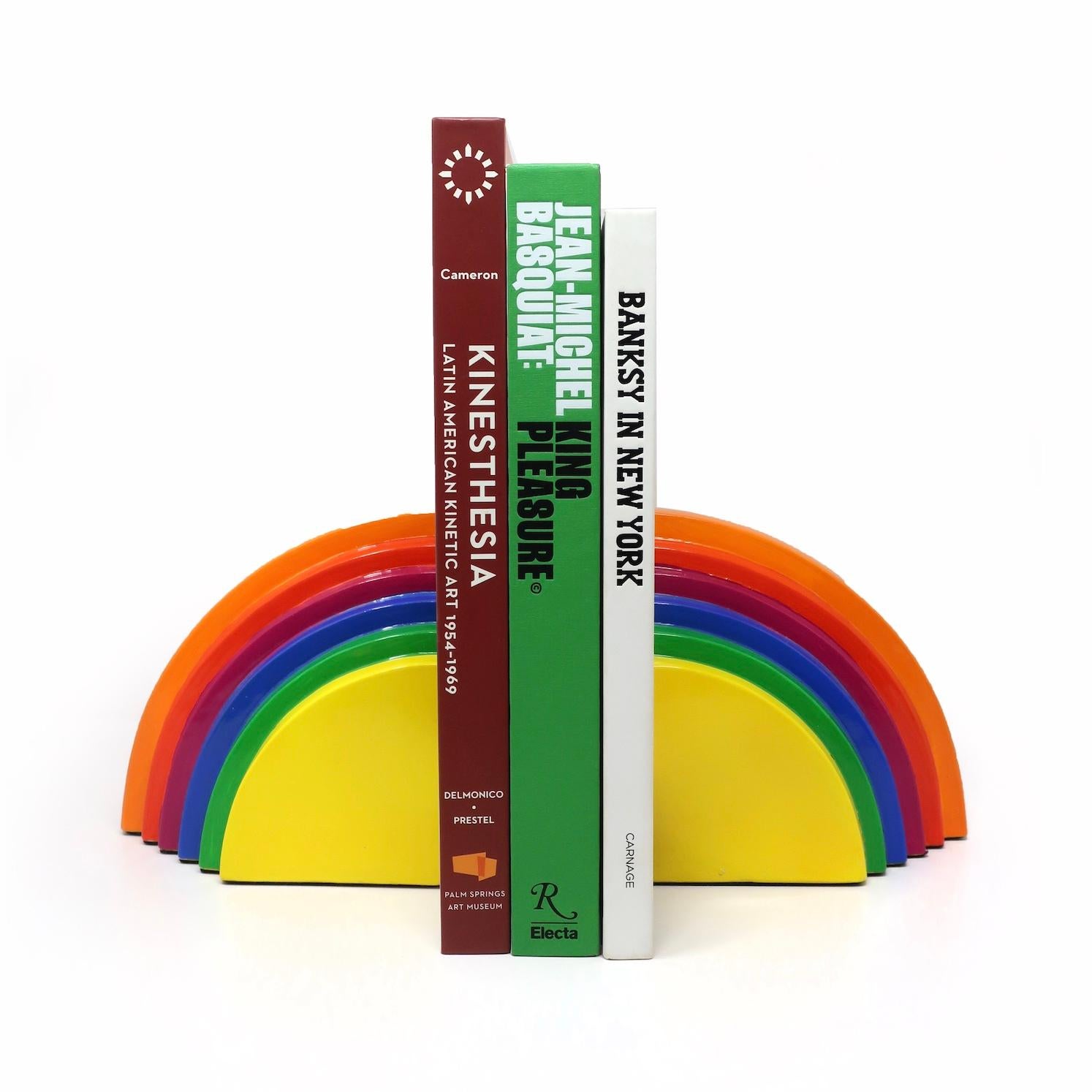 1980 Hand Painted Ceramic Rainbow Bookends by Fitz and Floyd In Good Condition In Brooklyn, NY