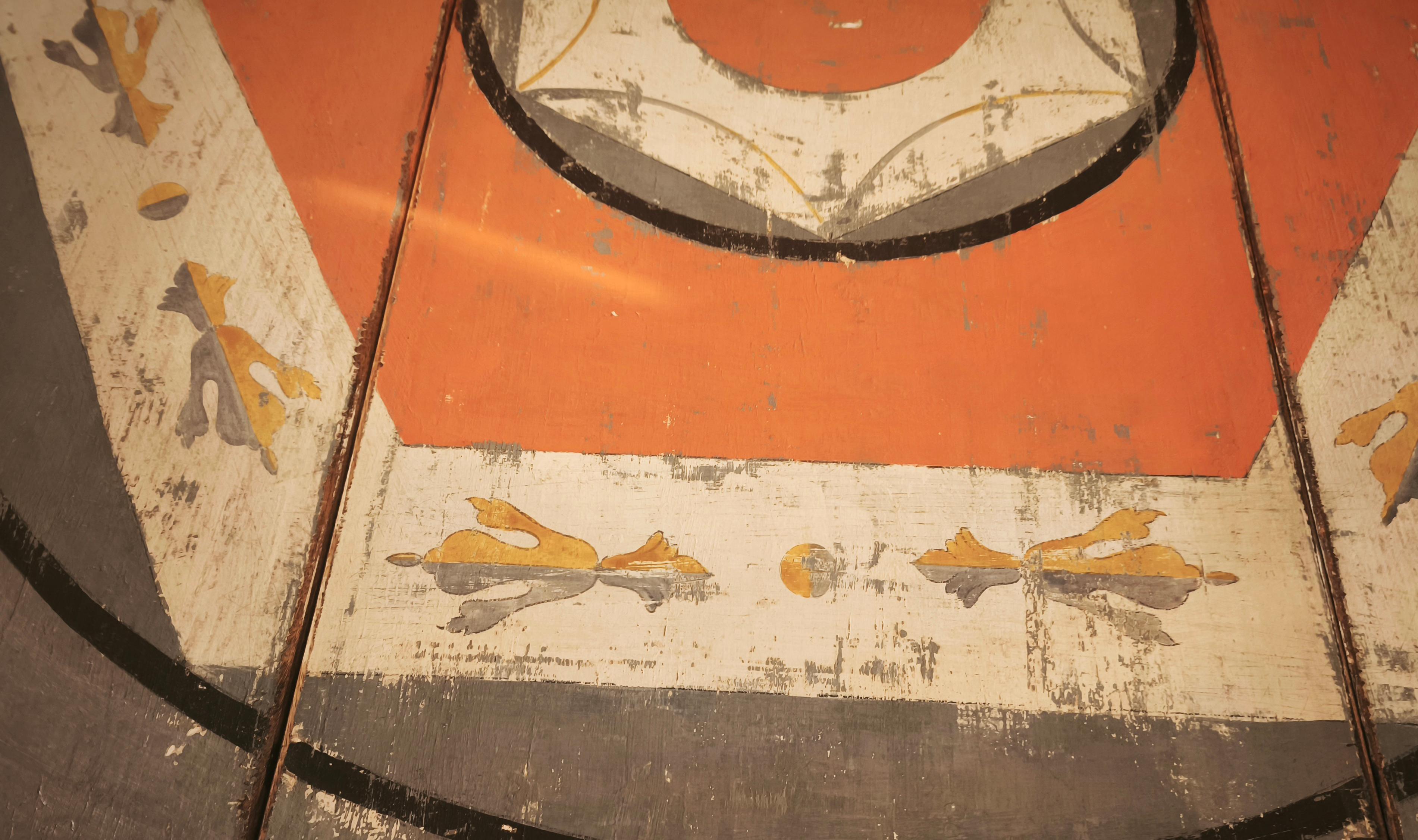 1980 Hand-Painted Round Table with Feometric Motif For Sale 2