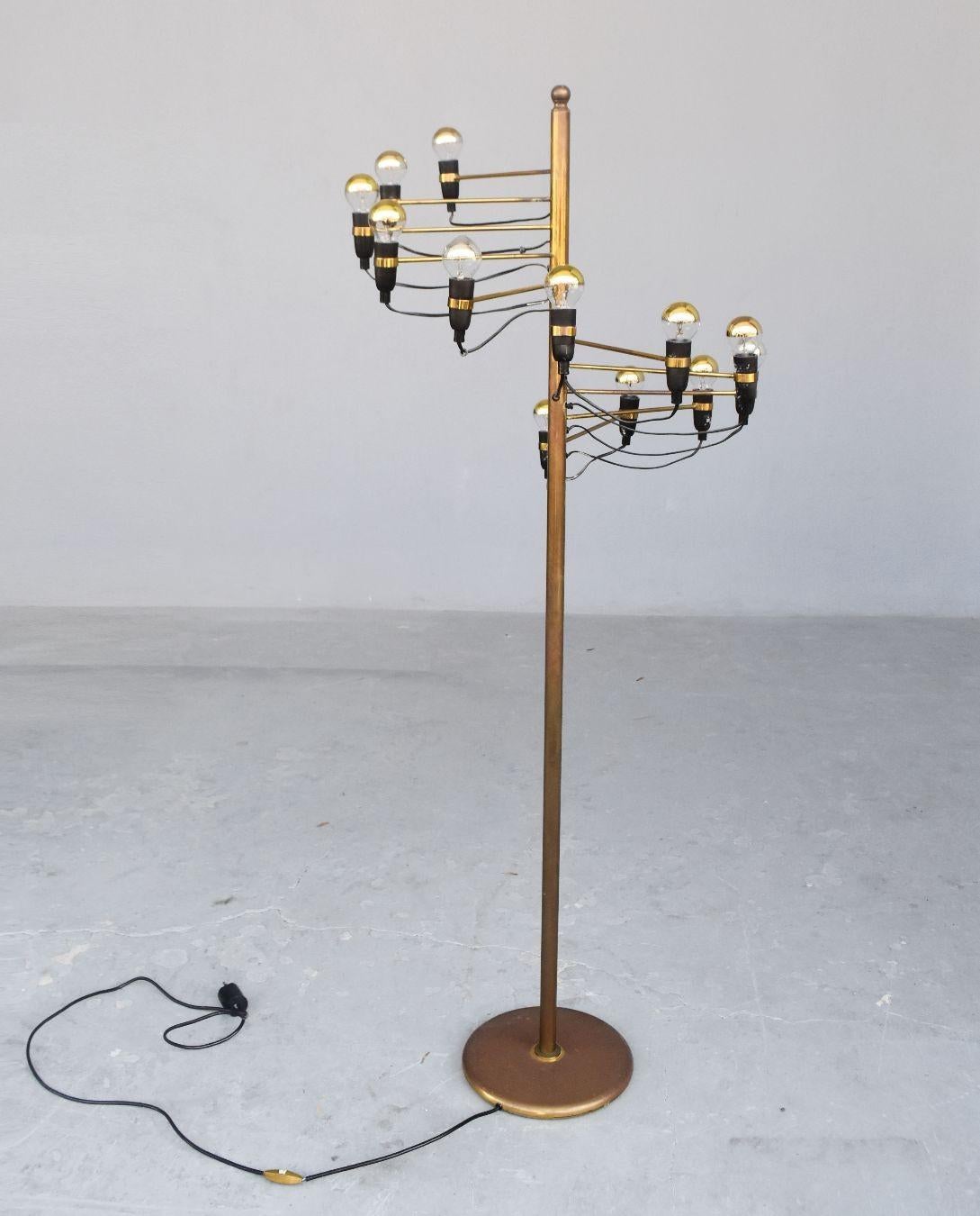 1980 helical bronze floor lamp by Gino Sarfati. 10 lights.