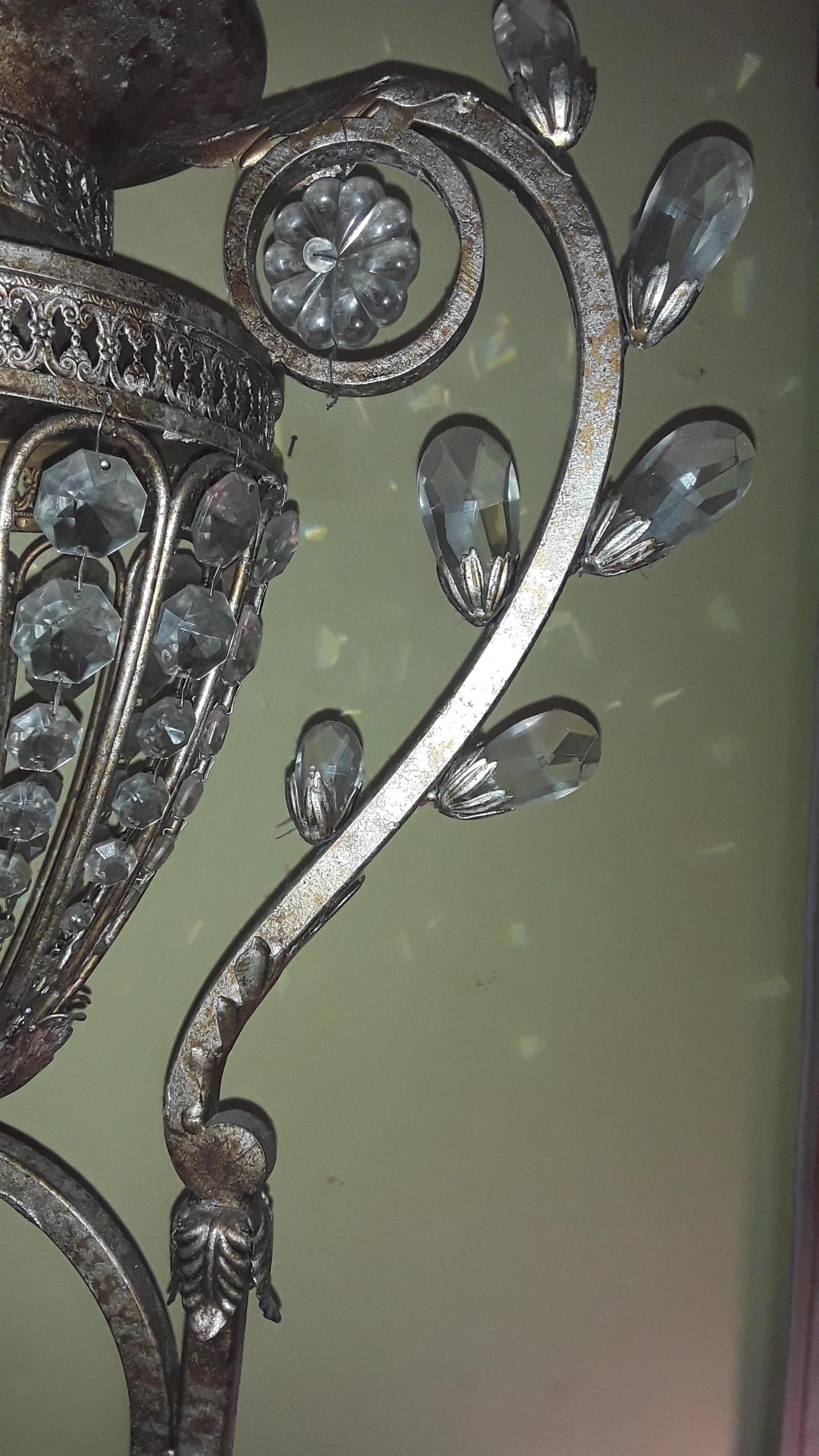 Lampadaire « Urne en cristal sur piédestal » en fer patiné Hollywood Regency de 1980, 74 pouces en vente 4