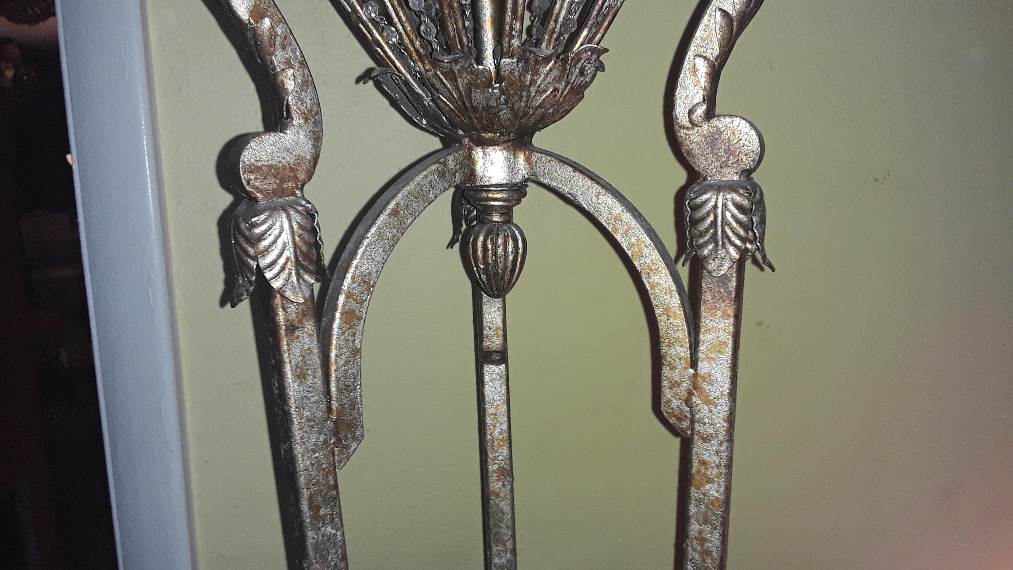 Lampadaire « Urne en cristal sur piédestal » en fer patiné Hollywood Regency de 1980, 74 pouces en vente 5