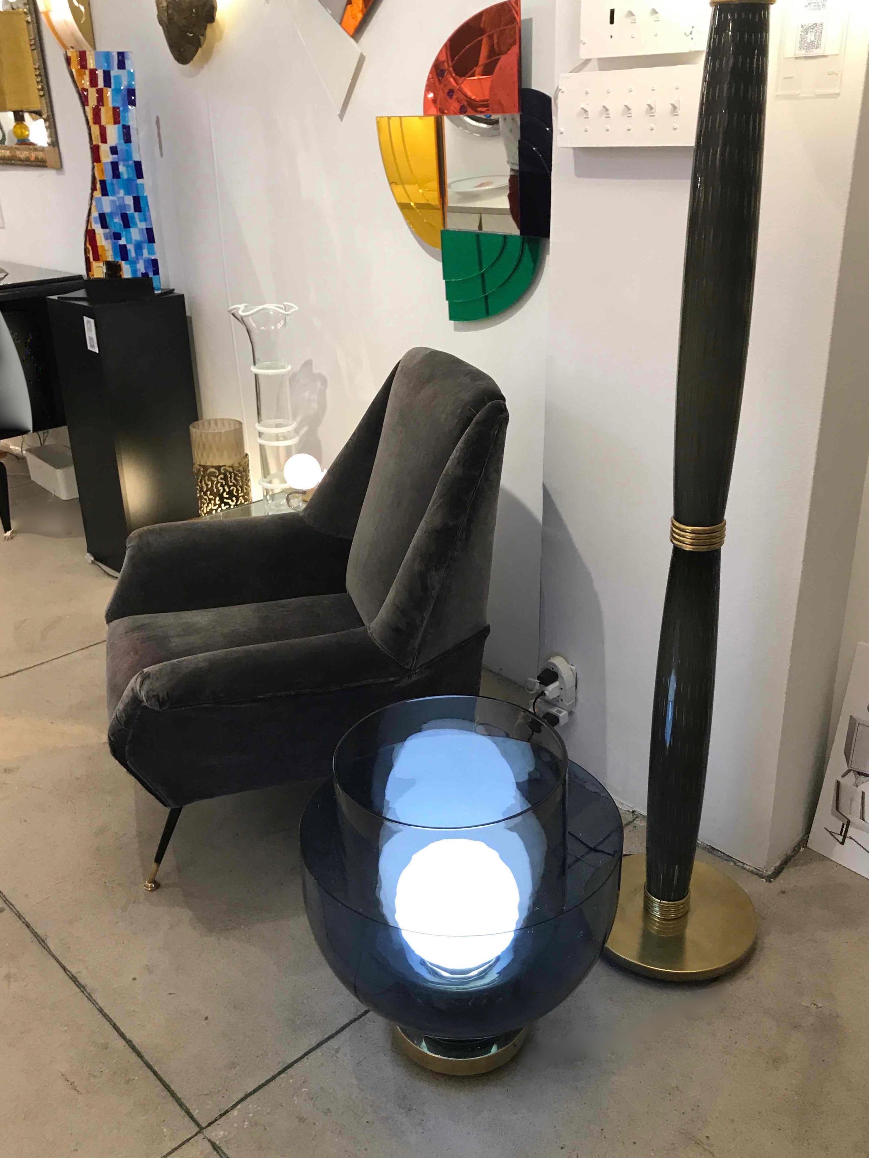1980s Italian Monumental Blue Smoked Murano Glass Modern Round Lamp/Floor Lamp In Good Condition In New York, NY