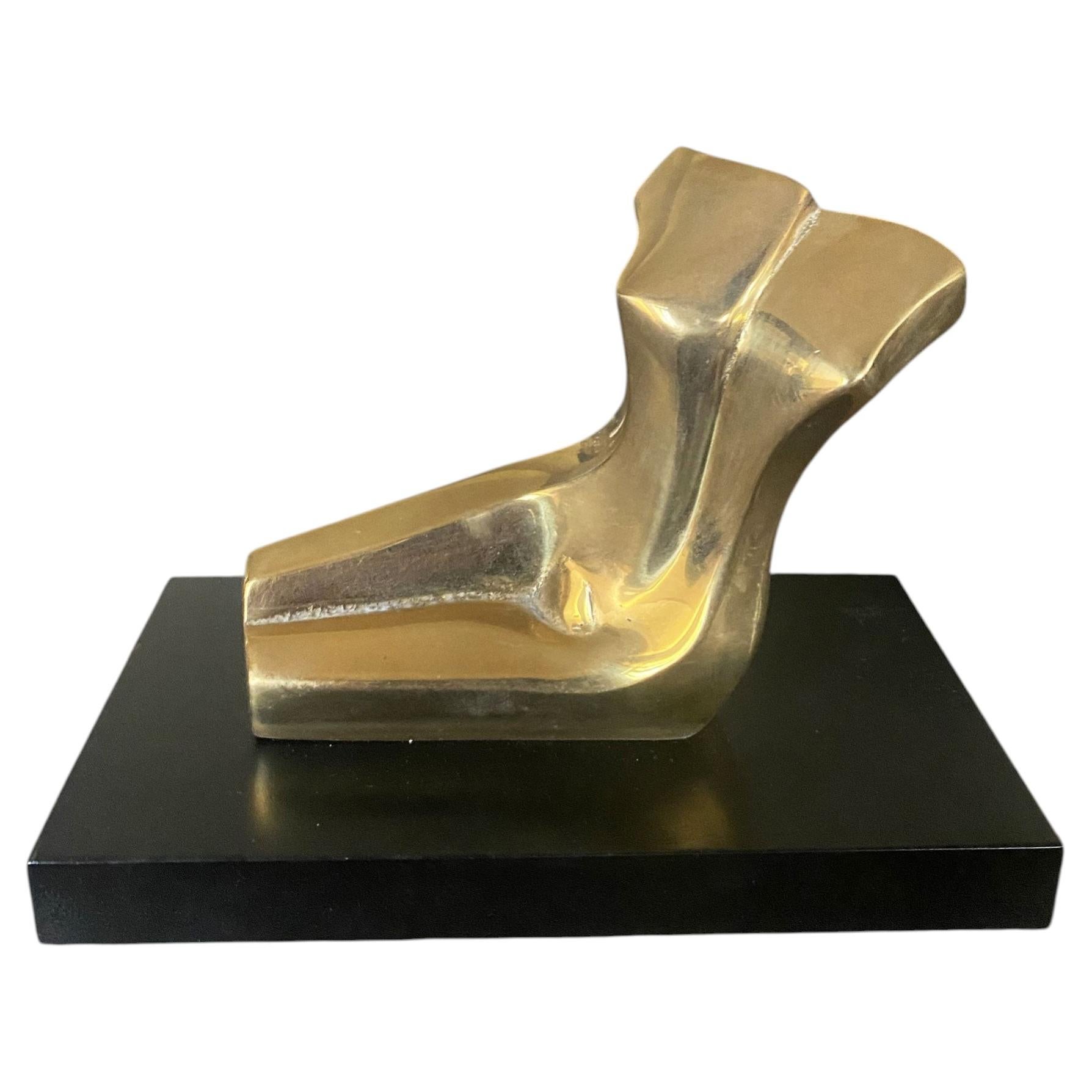 1980 Italien – postmoderne abstrakte Bronzeskulptur „Die Badende“ im Angebot