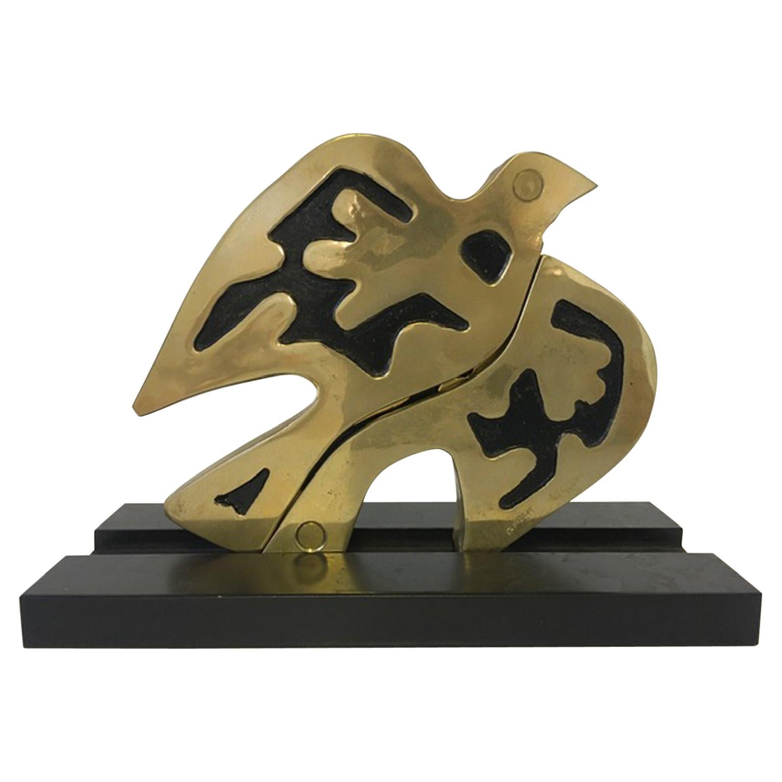 Italien Postmoderne abstrakte kinetische Bronzeskulptur der Taube Colomba, 1980 im Angebot