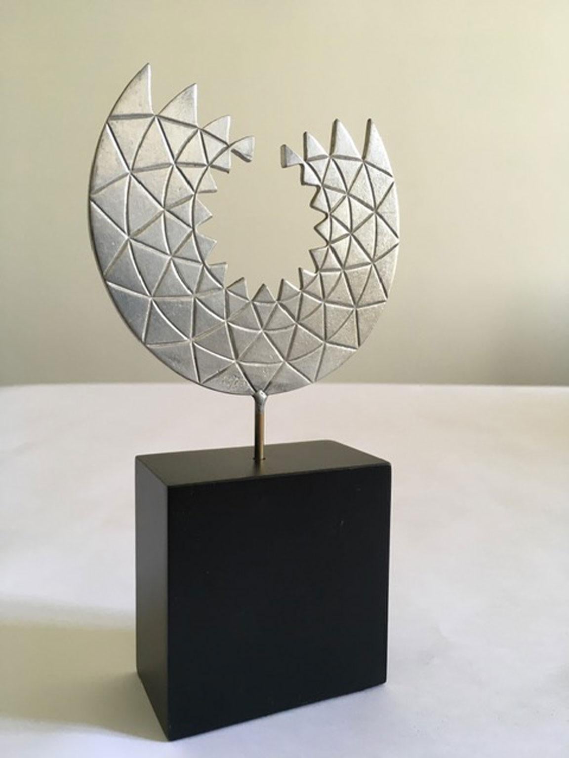 1986 Italy Post-Modern Mirella Forlivesi Abstract Pewter Sculpture In Good Condition For Sale In Brescia, IT
