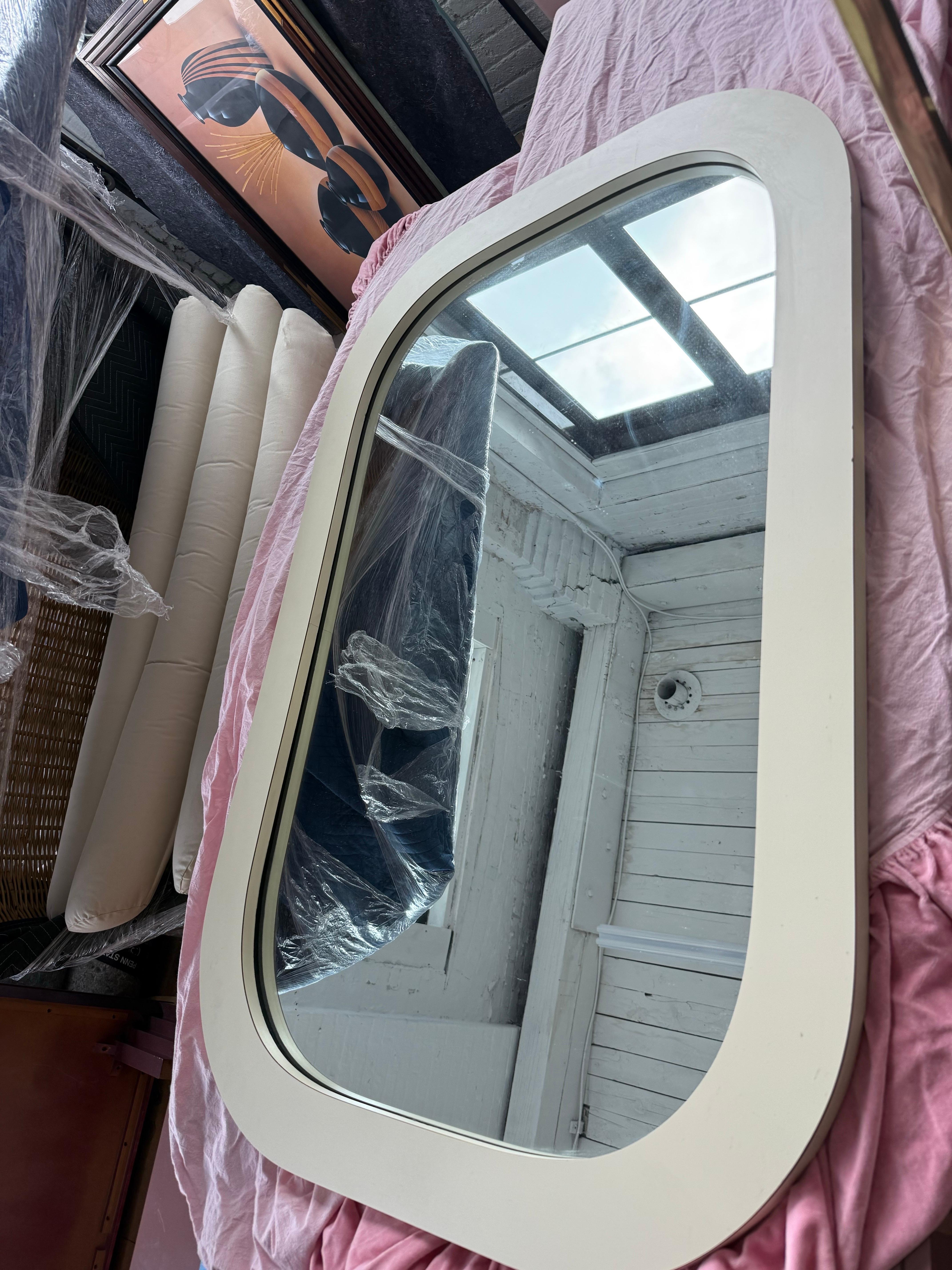 Wood 1980 Laminate Pink Waterfall Vanity Set For Sale