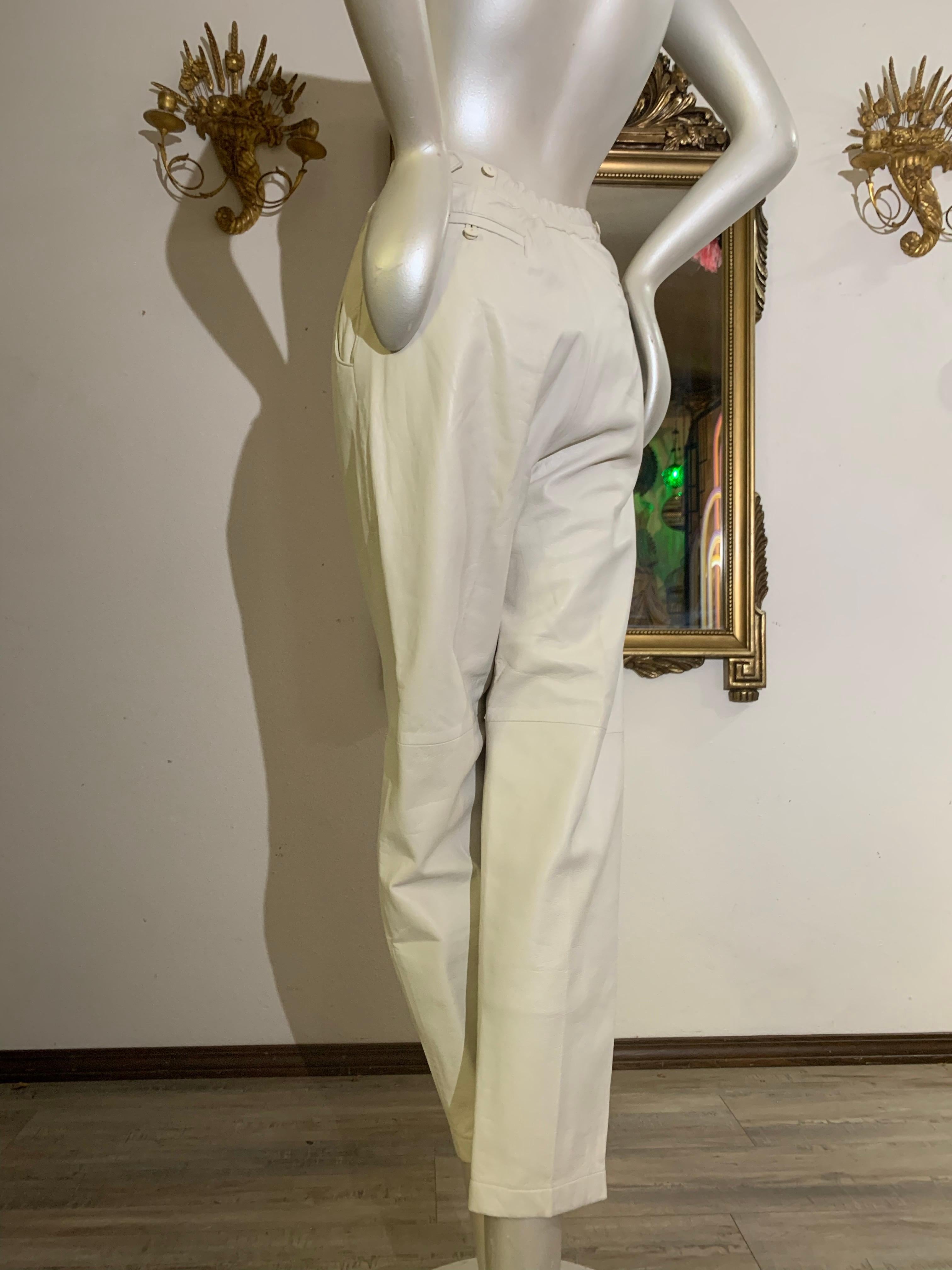 1980 Lillie Rubin White Leather Trench Coat w Gold Metallic Zebra Stripe Stencil For Sale 11