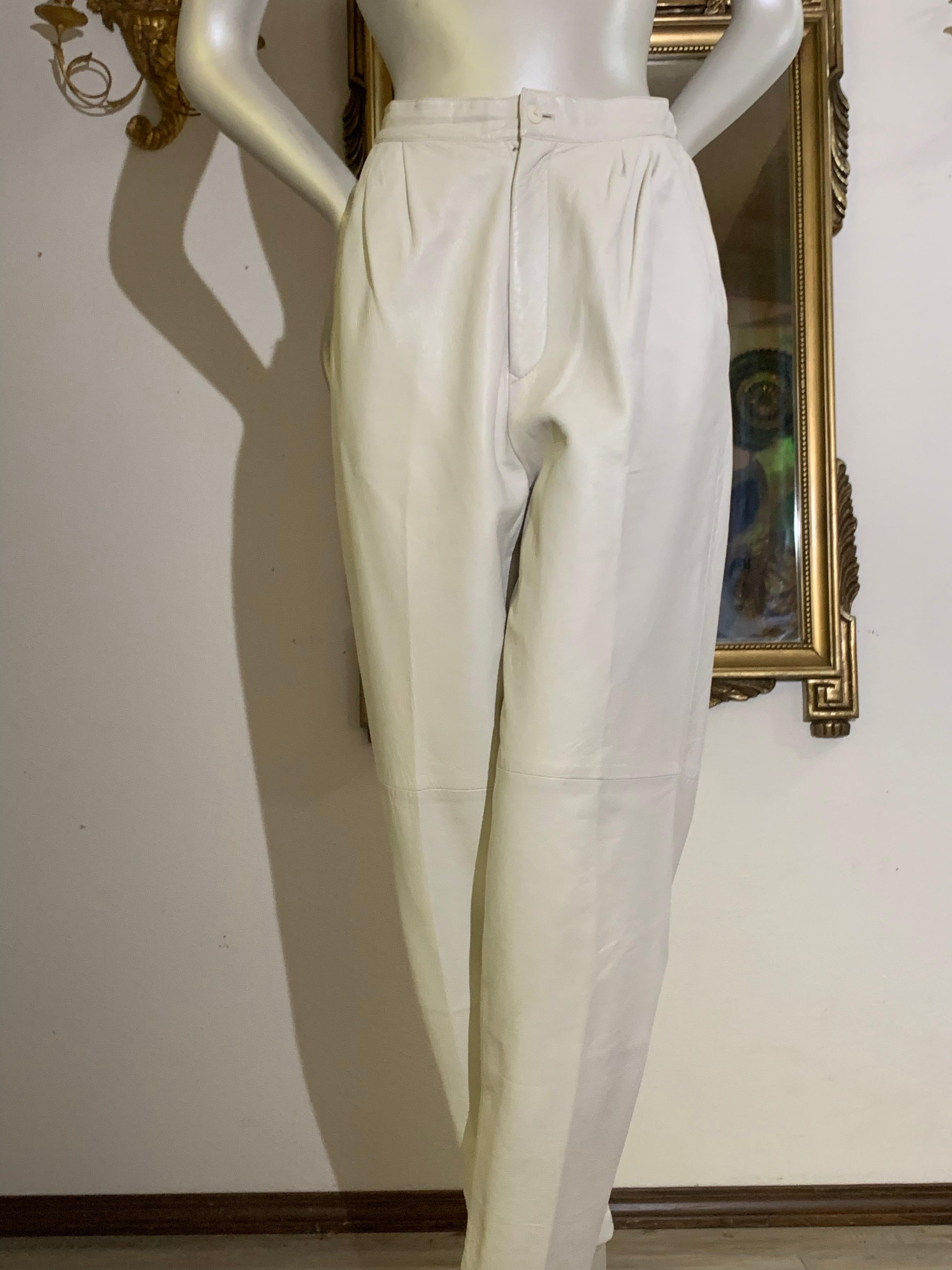 1980 Lillie Rubin White Leather Trench Coat w Gold Metallic Zebra Stripe Stencil For Sale 14