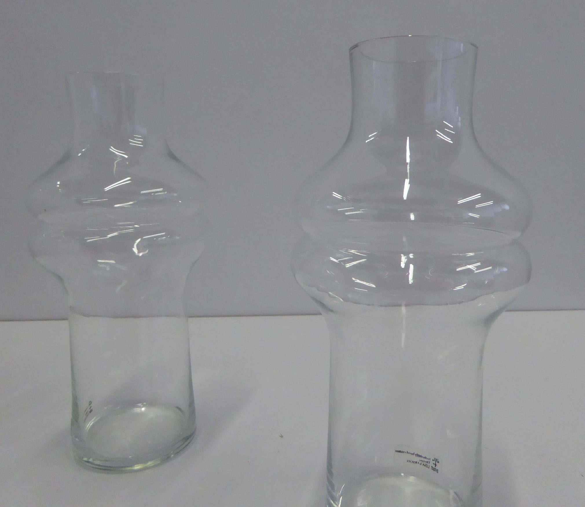 1980 Lisa Larson Skruf Swedish Modern Pair of Shouldered Glass Vases For Sale 1