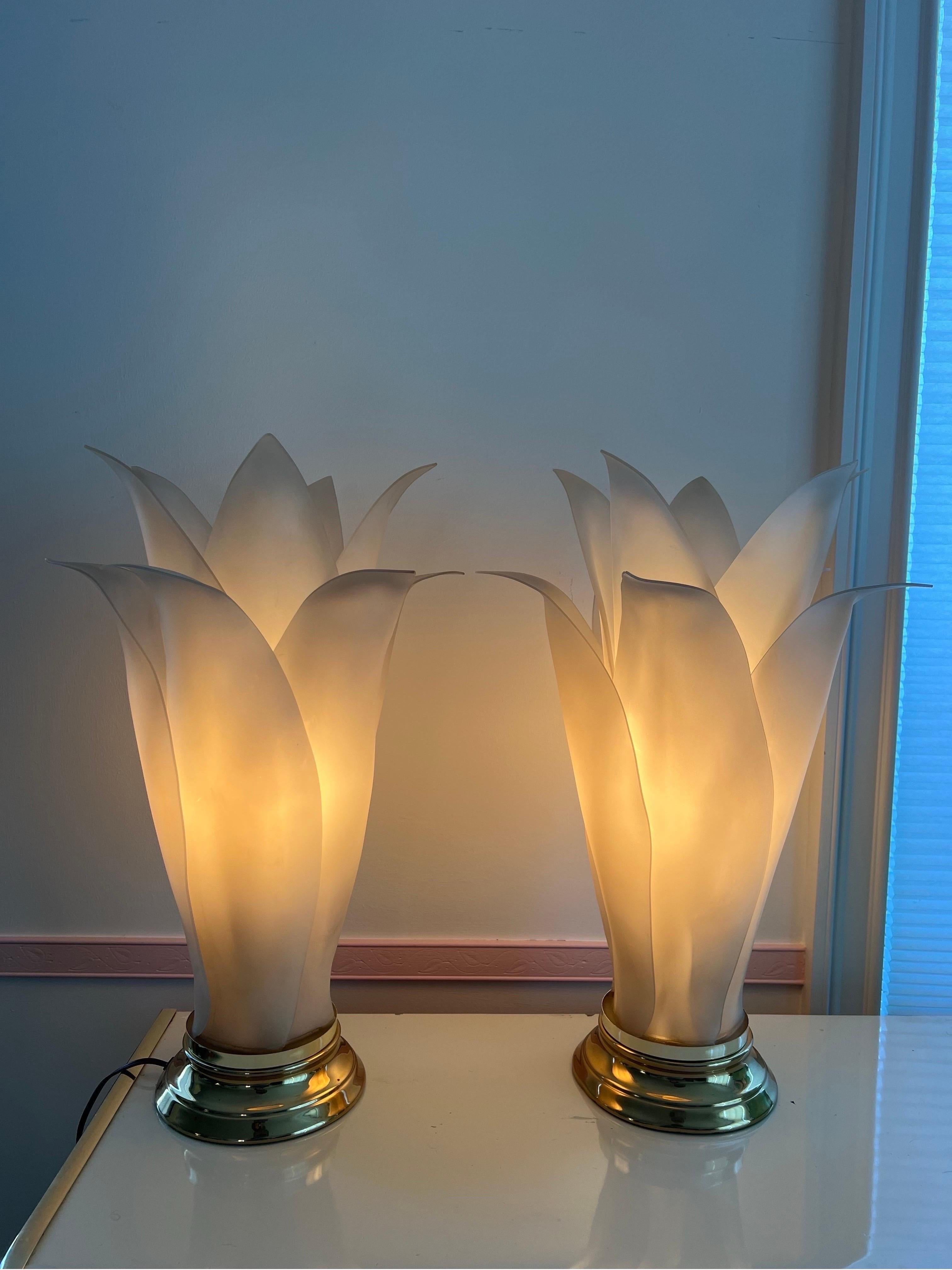1980 Lampe de table Palm Leaves Style Rougier, parfaite pour être utilisée comme paire de lampes de chevet