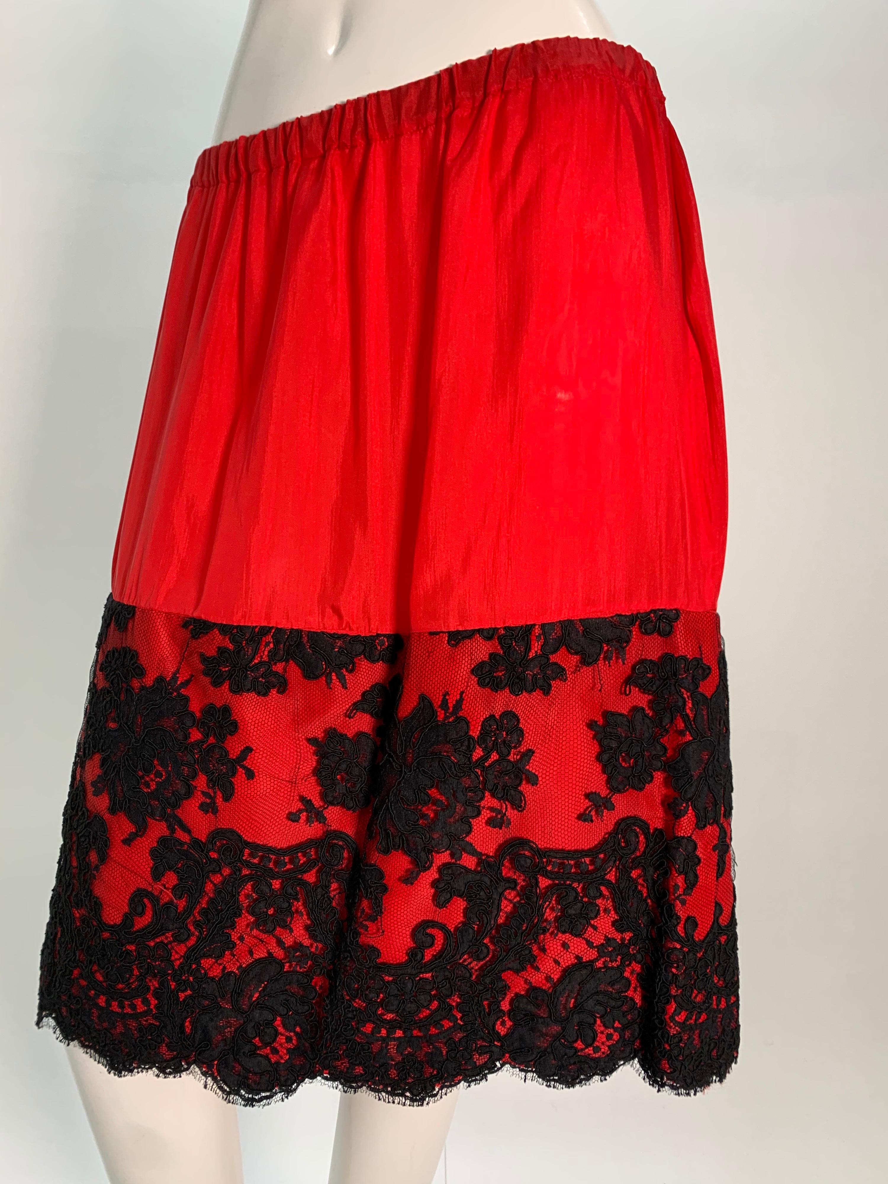 1980 Pauline Trigere Red Silk Taffeta & Black Lace Overlay Cocktail Dress  For Sale 11