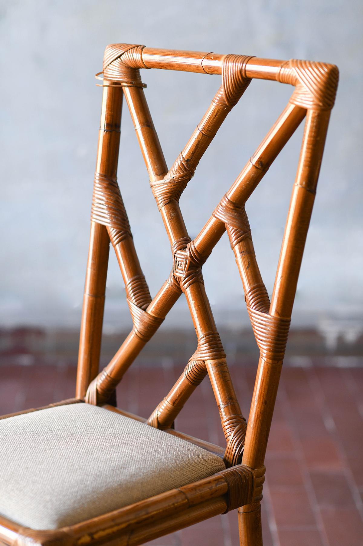 Wohnzimmer-Set aus Rattan: 4 Stühle und Rattantisch mit Glasplatte 1