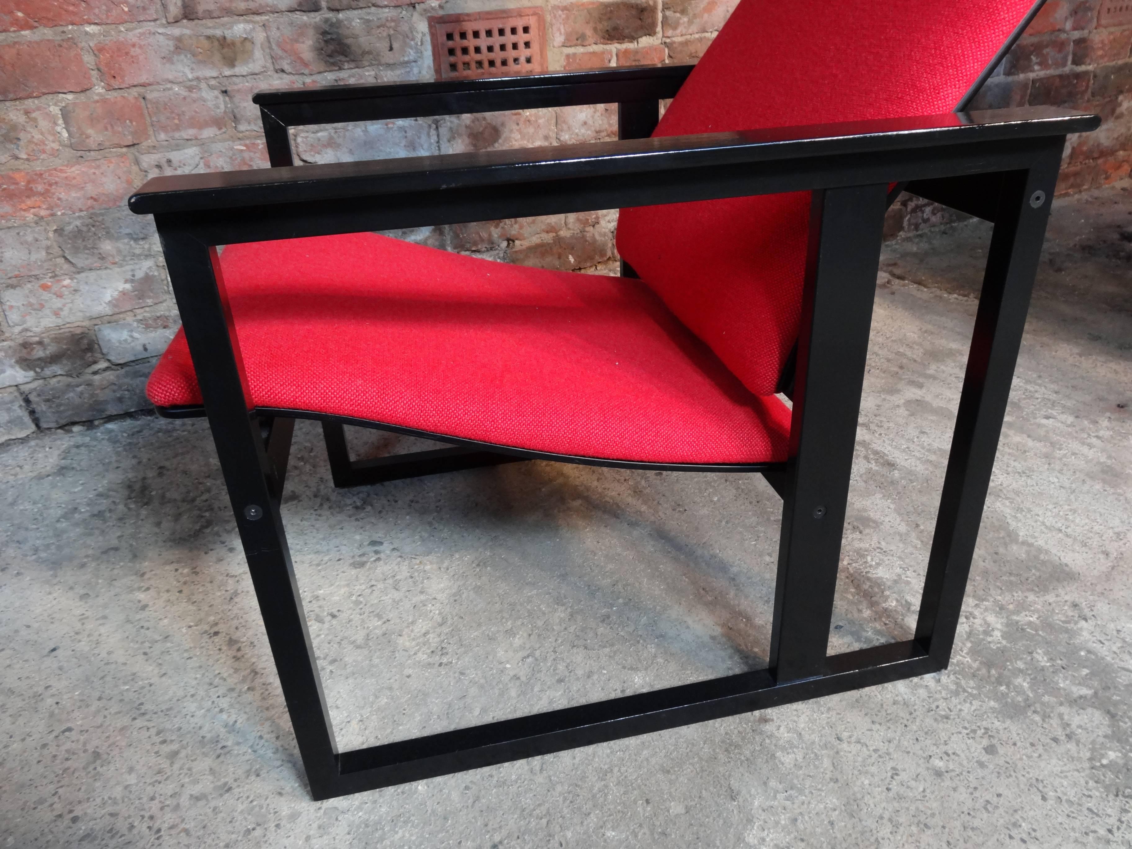 Poltrona di design retrò del 1980 di Simo Heikkila per Pentik con base ebanizzata in vendita 1