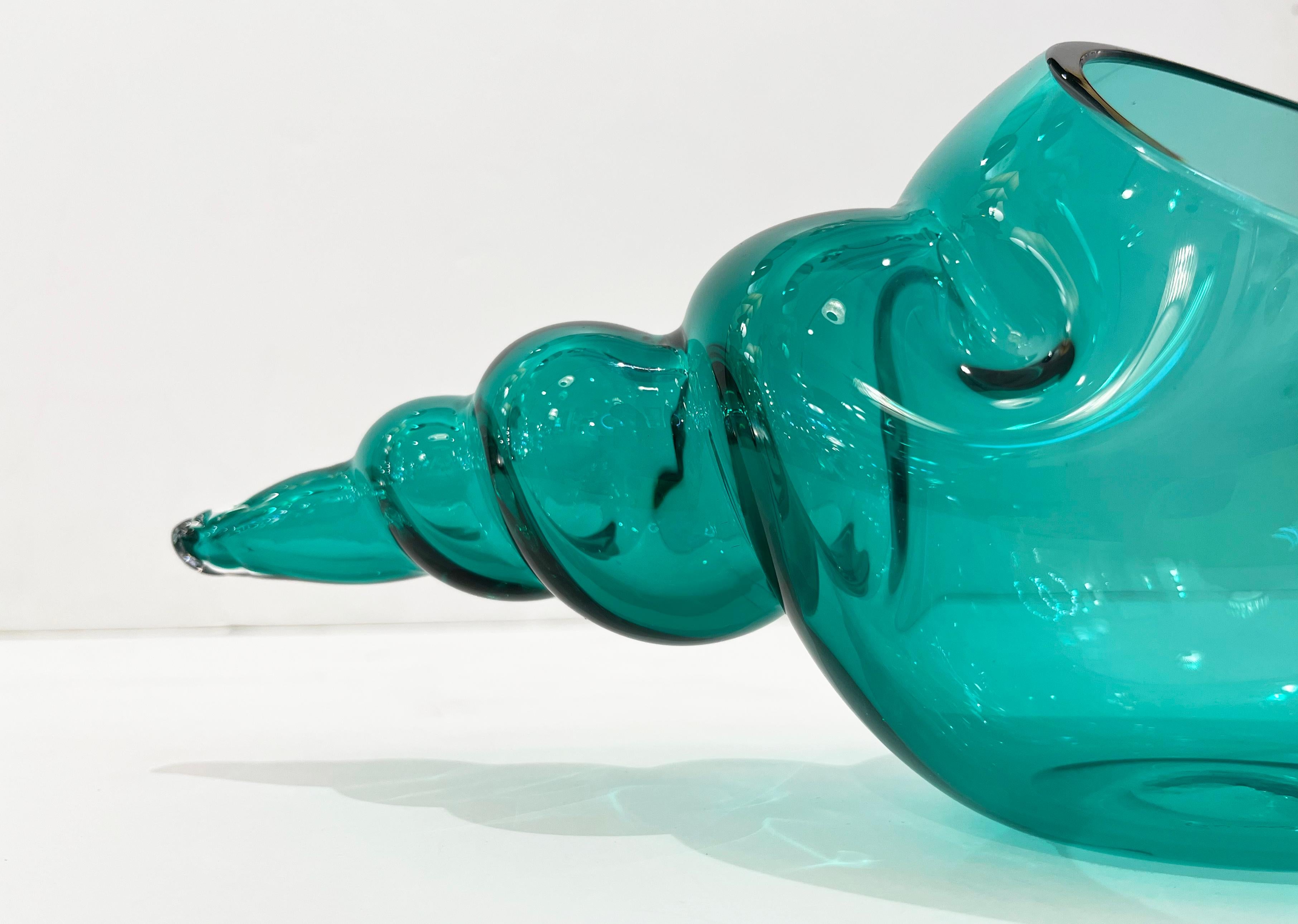 1980 Romano Donà Italian Modern Aqua Turquoise Murano Art Glass Spire Shell Bowl 9
