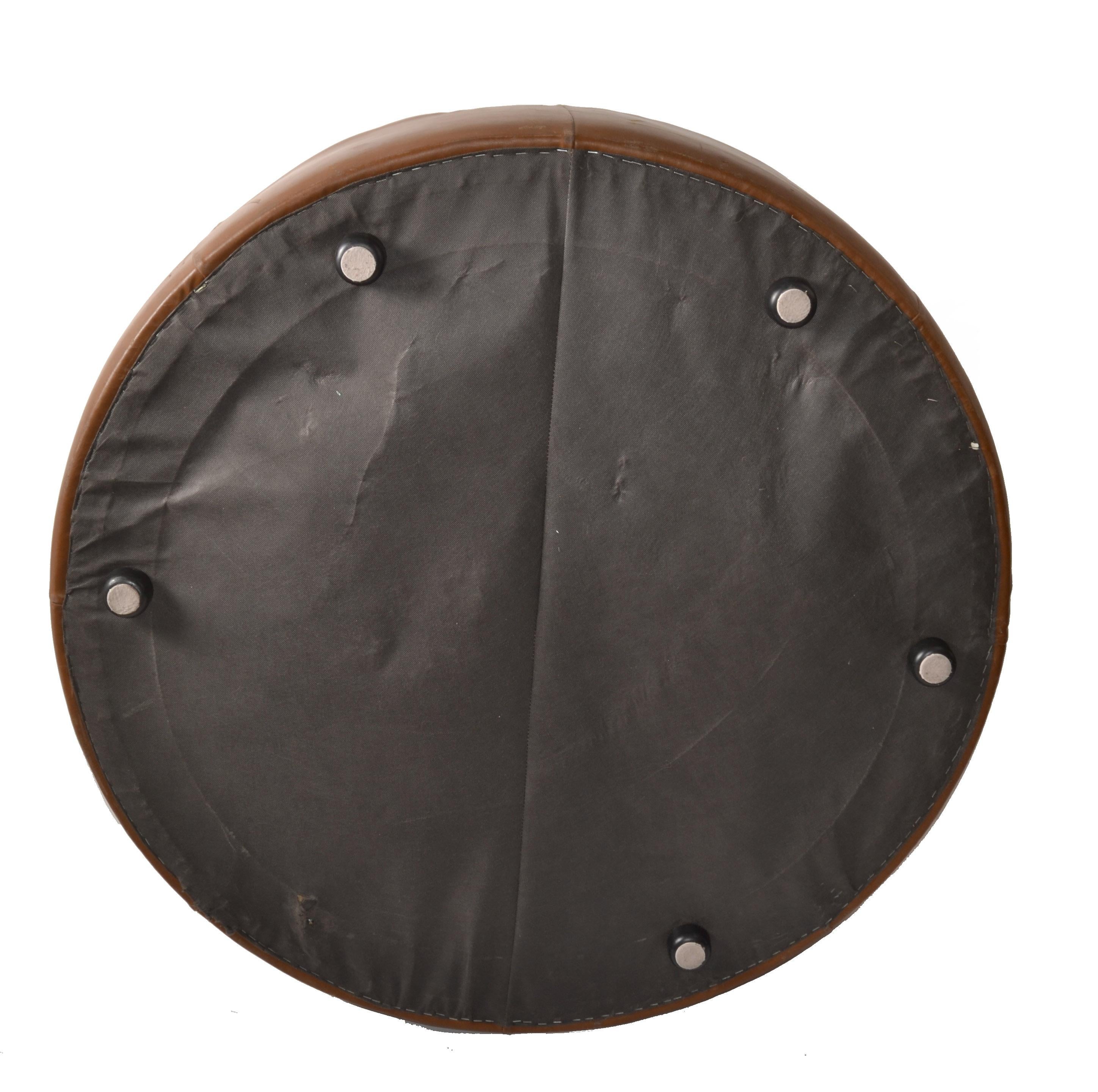 1980 Round Oversized Faux Brown Leather Ottoman Attributed Citterio B&B Italia  en vente 5