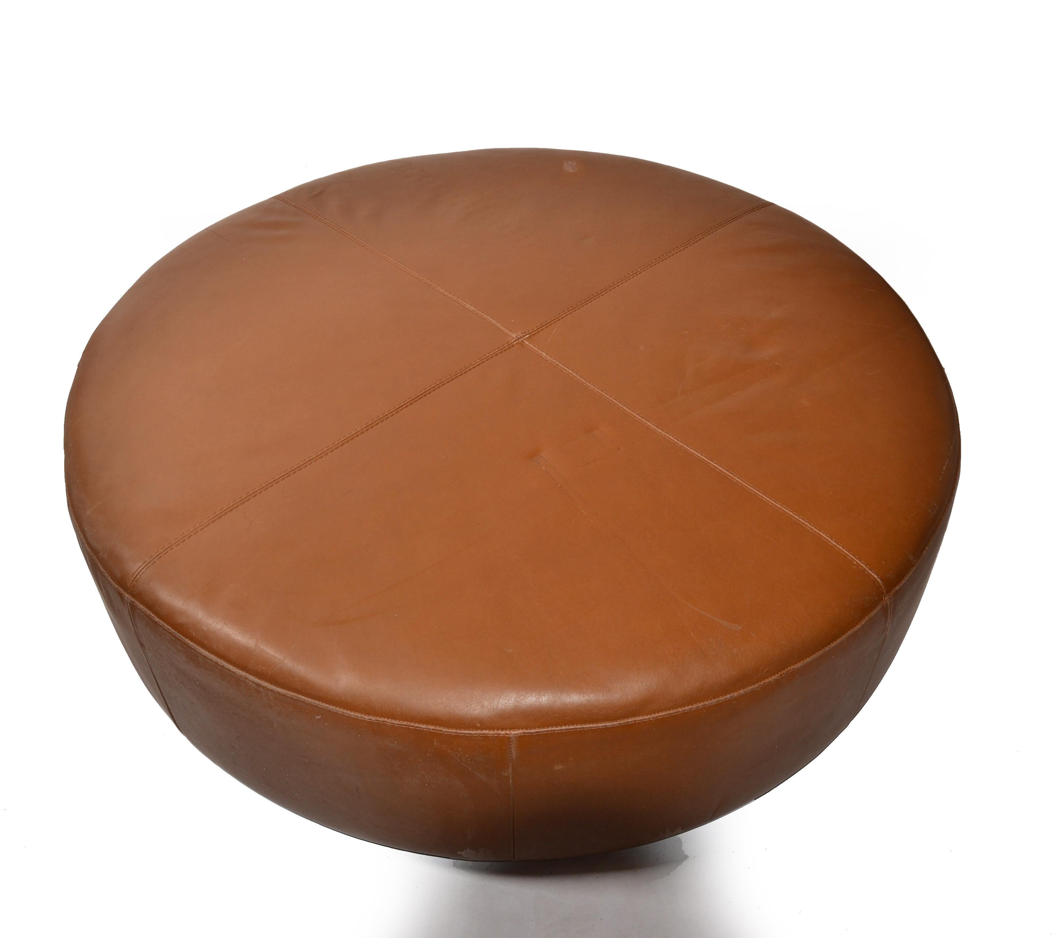Mid-Century Modern 1980 Round Oversized Faux Brown Leather Ottoman Attributed Citterio B&B Italia  For Sale