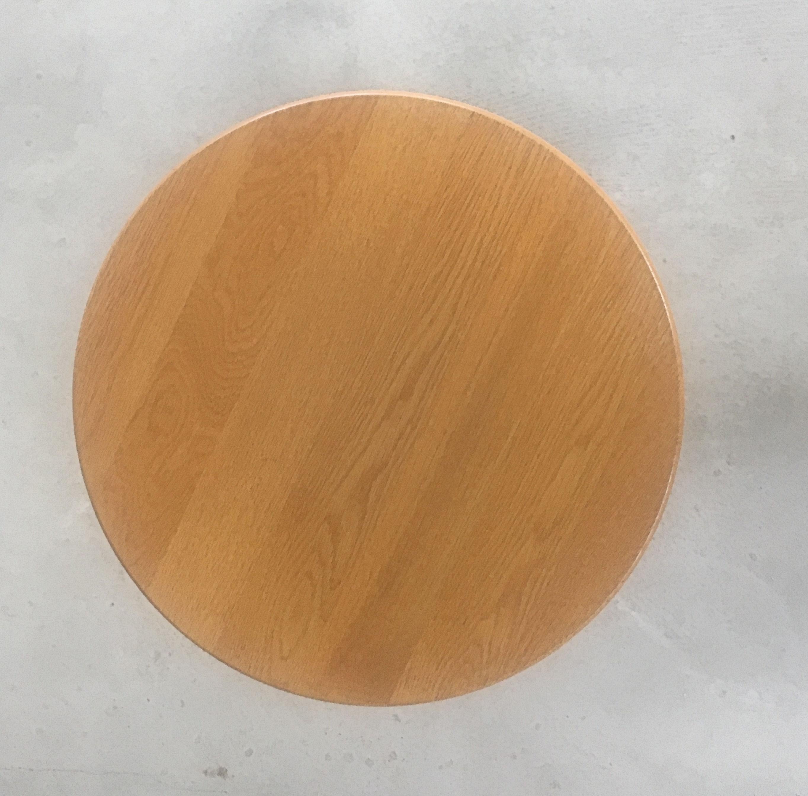 Post-Modern 1980s Danish Rud Thygesen and Johnny Sorensen Oak Side Table For Sale